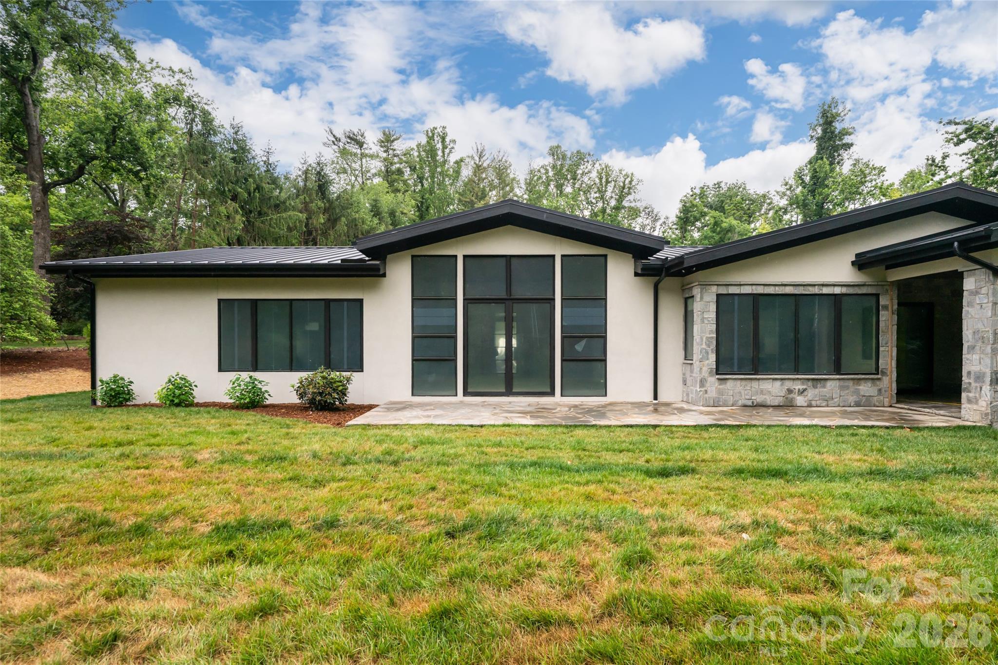 33 Busbee Road — Asheville