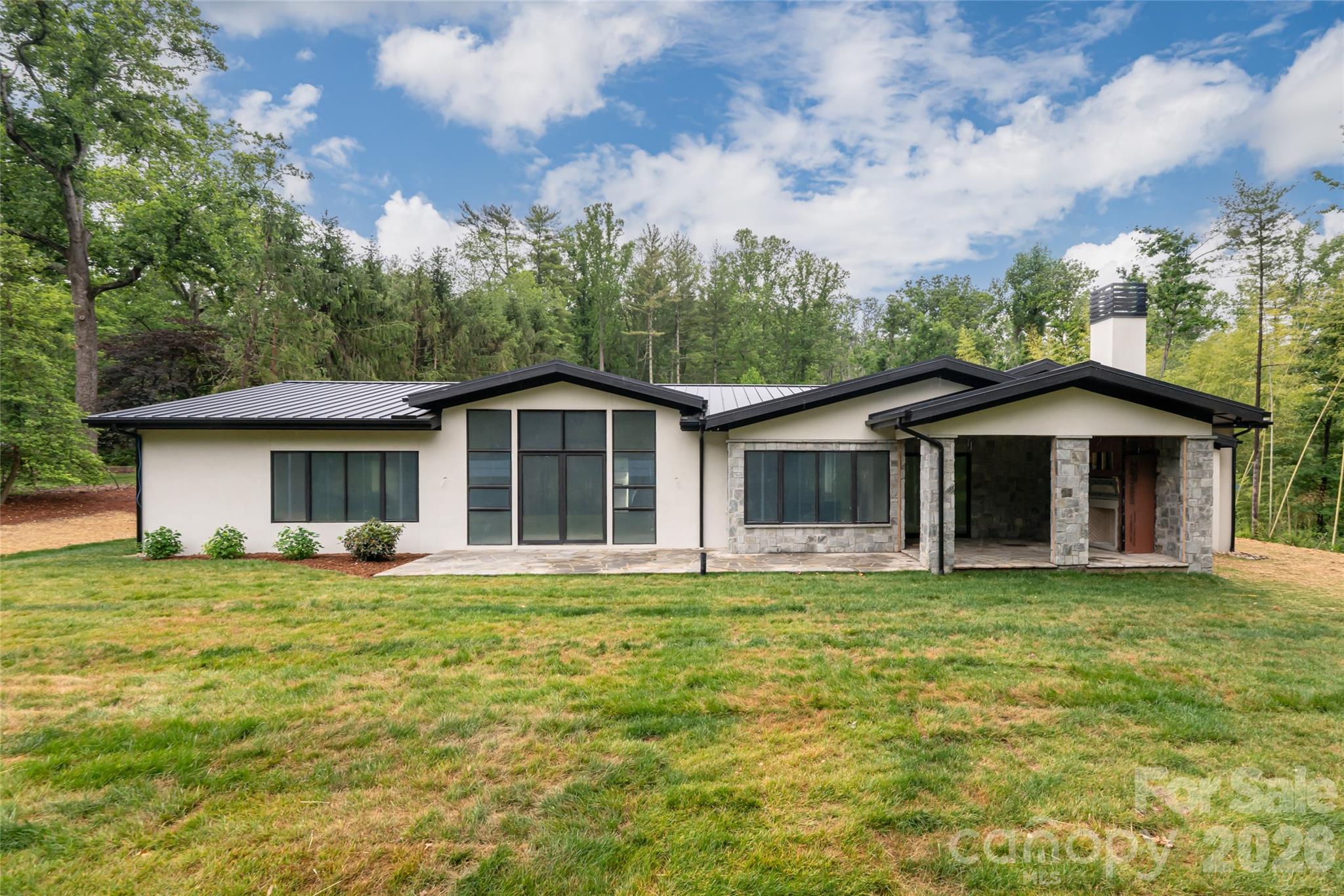33 Busbee Road — Asheville