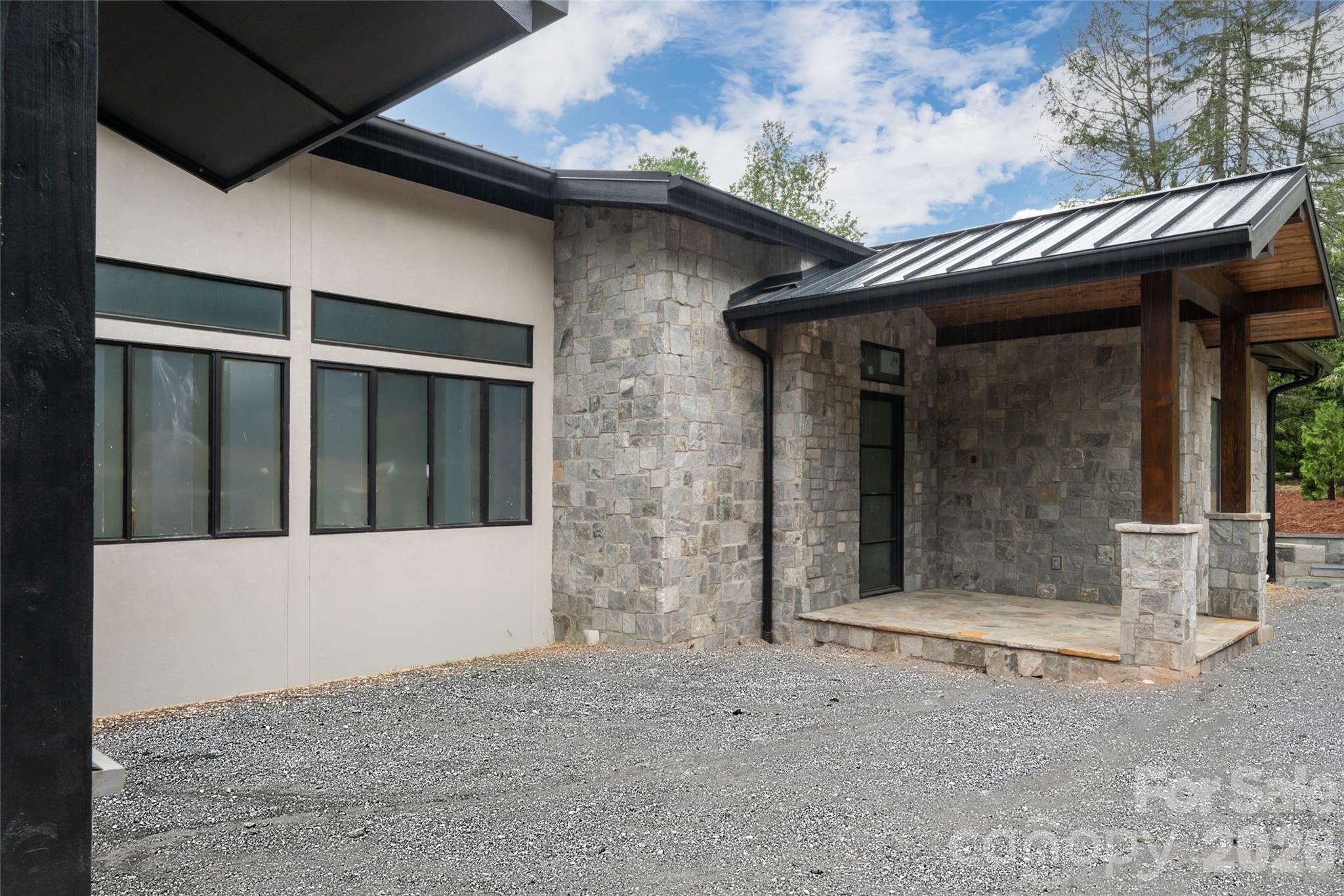 33 Busbee Road — Asheville