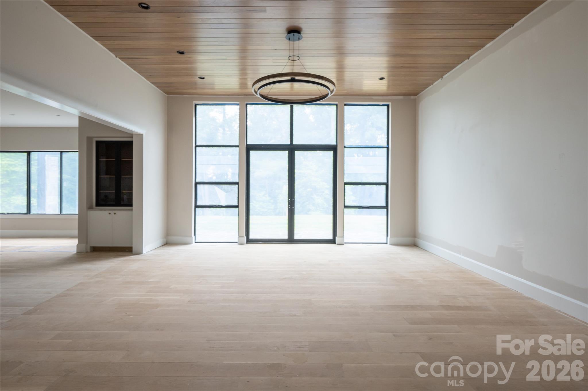 33 Busbee Road — Asheville