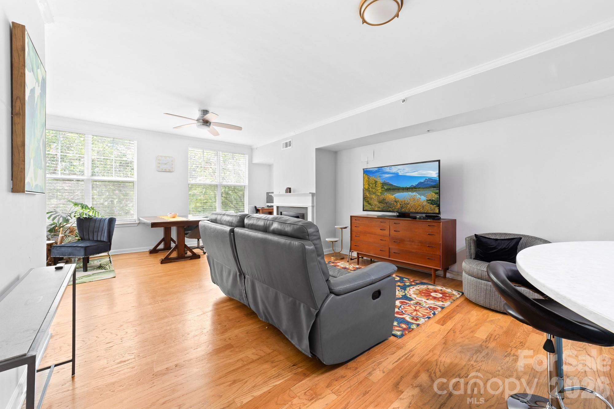 405 W 7th Street #302 — Charlotte