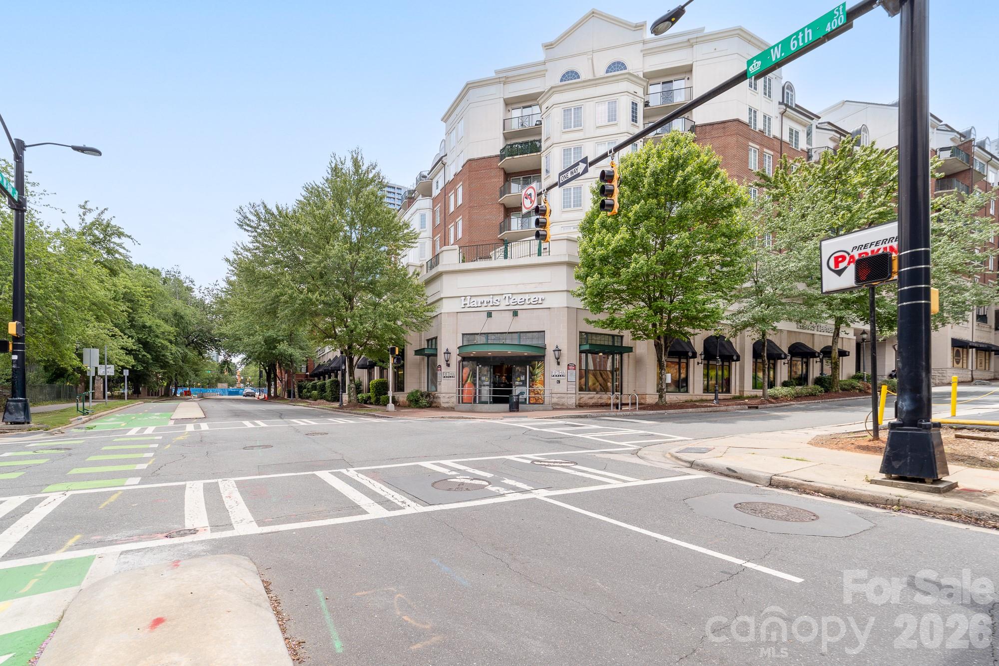 405 W 7th Street #302 — Charlotte