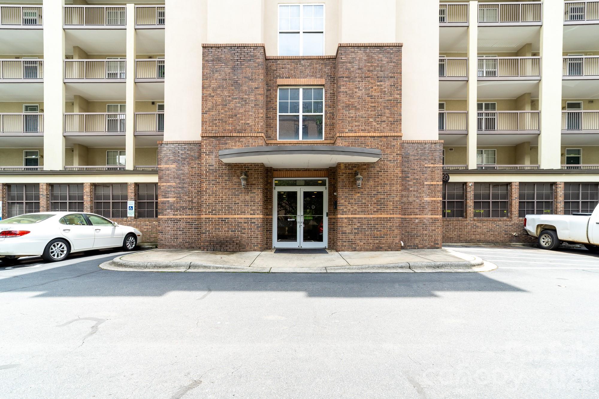 405 W 7th Street #302 — Charlotte