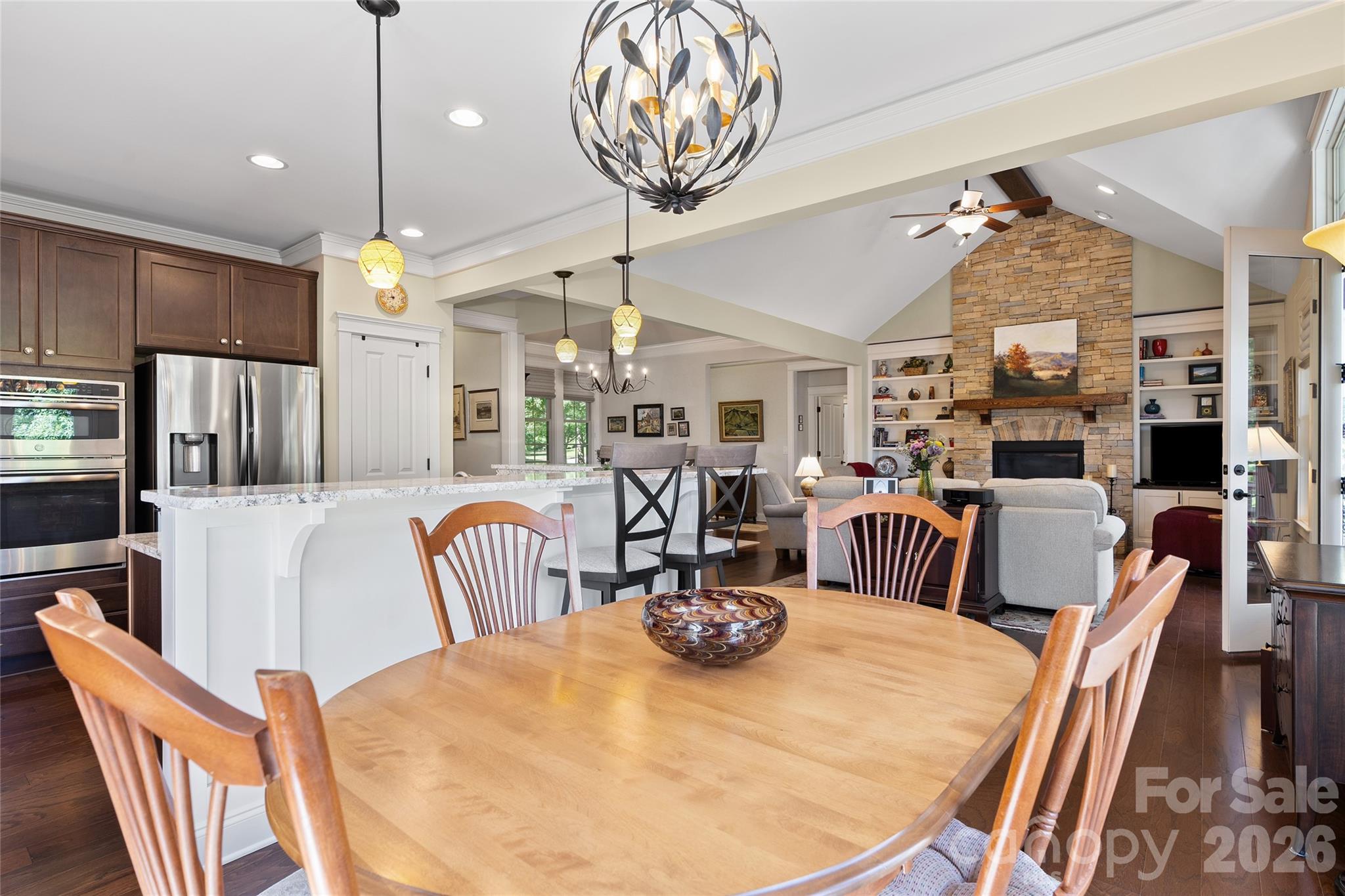 43 Orvis Stone Circle — Biltmore Lake