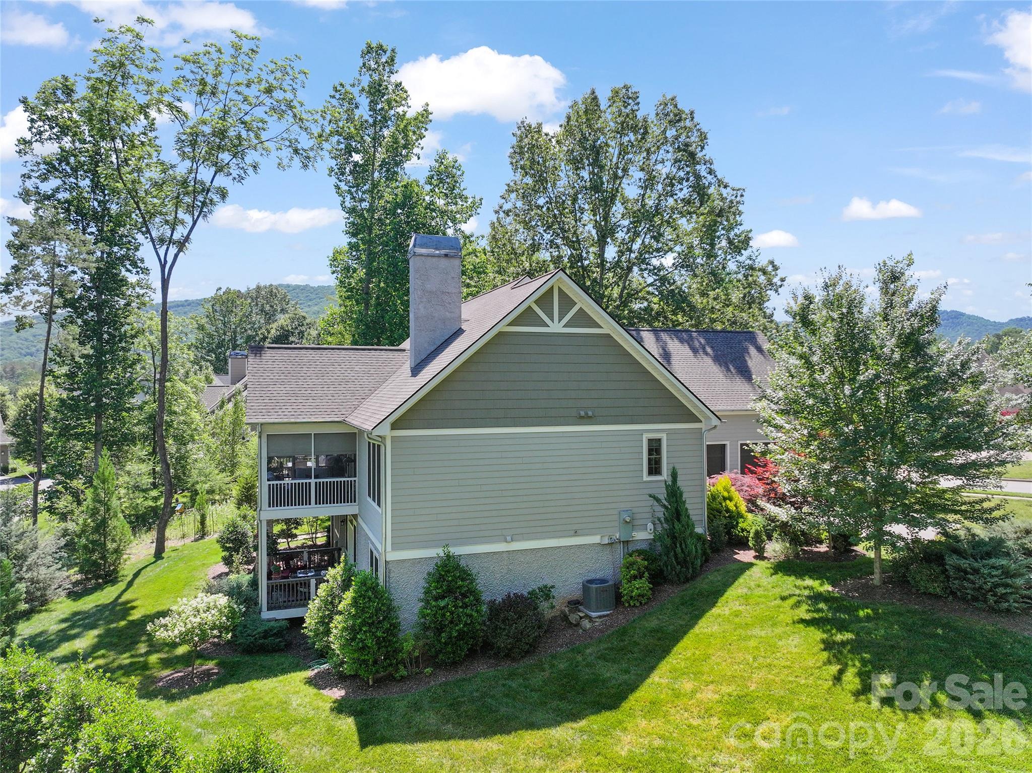 43 Orvis Stone Circle — Biltmore Lake