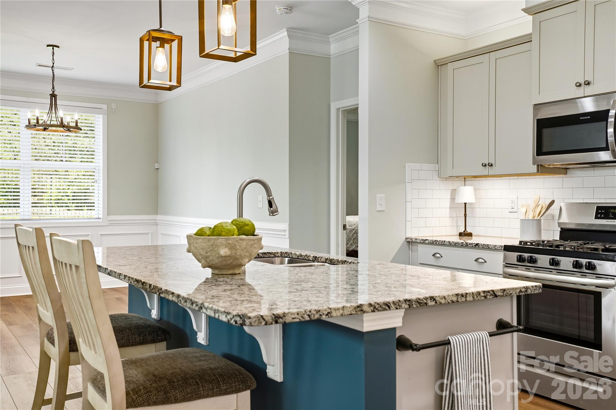 2274 Seagull Drive — Denver