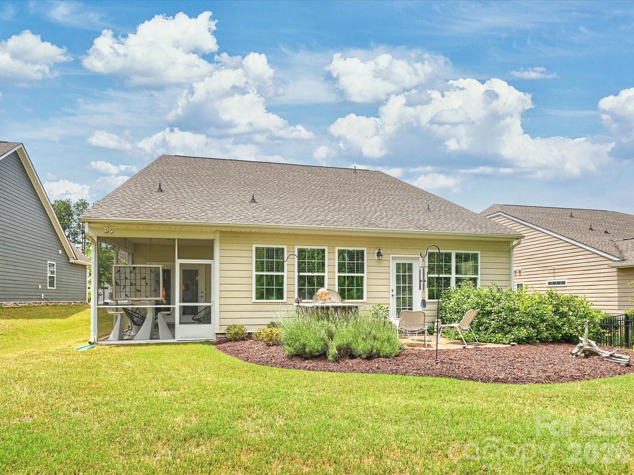 821 Botticelli Court — Mount Holly
