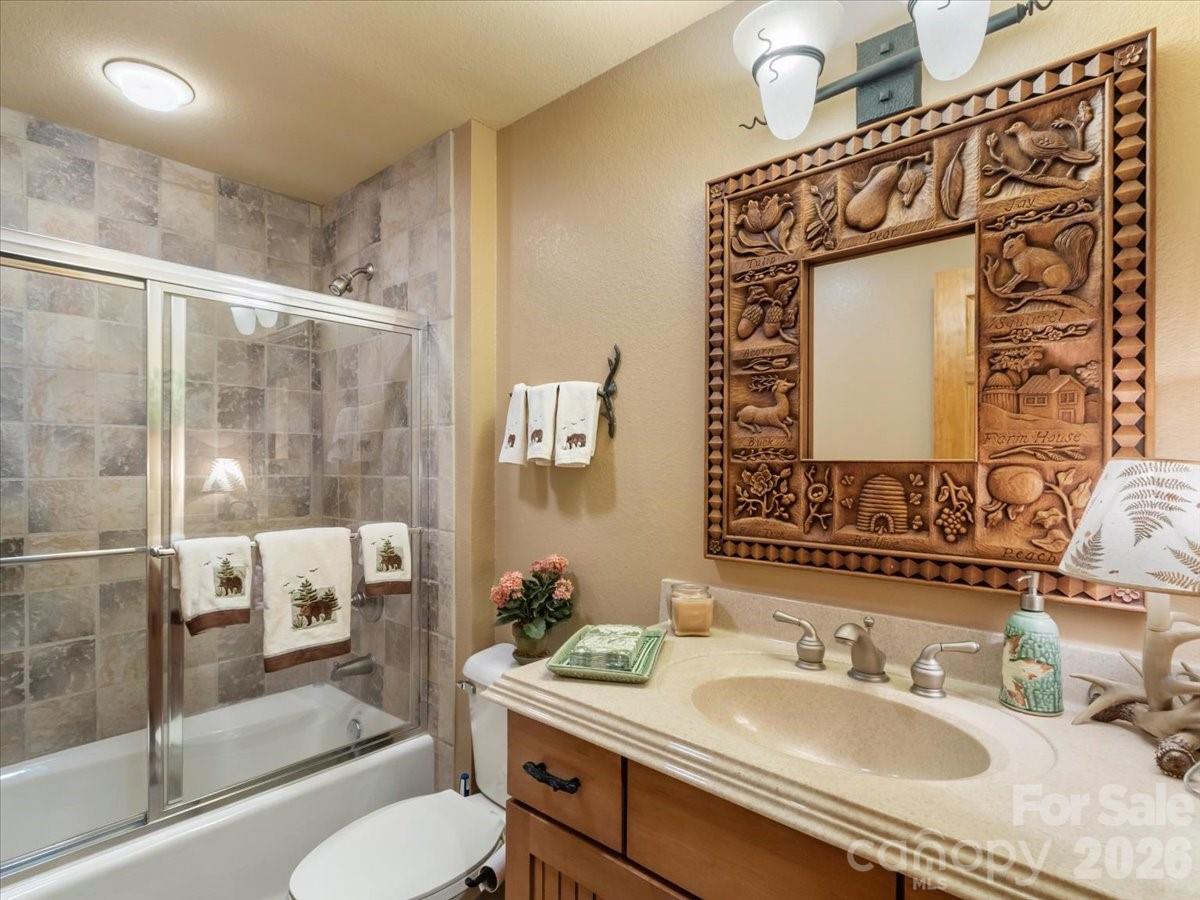 373 Rhododendron Lane — Burnsville