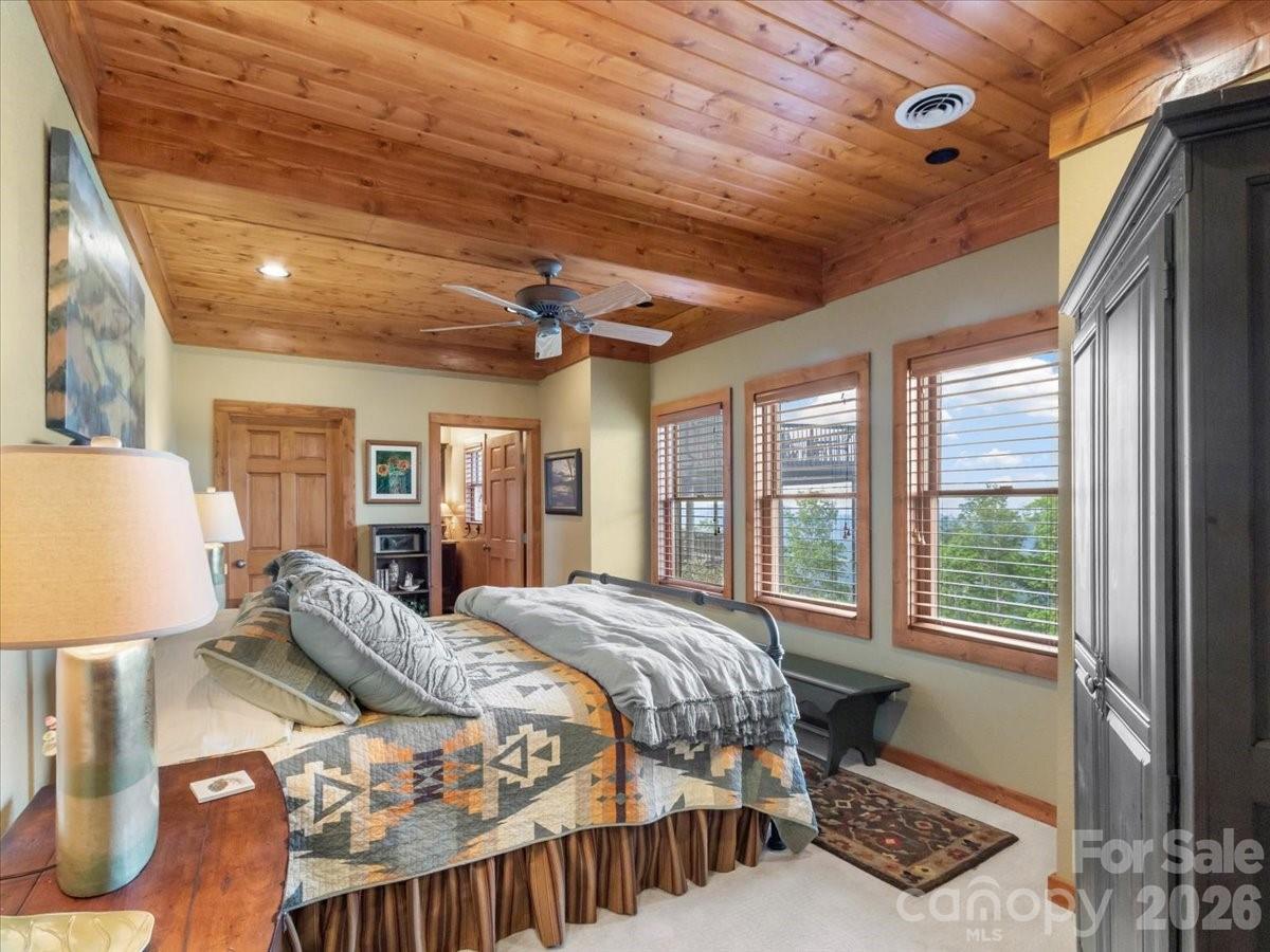 373 Rhododendron Lane — Burnsville