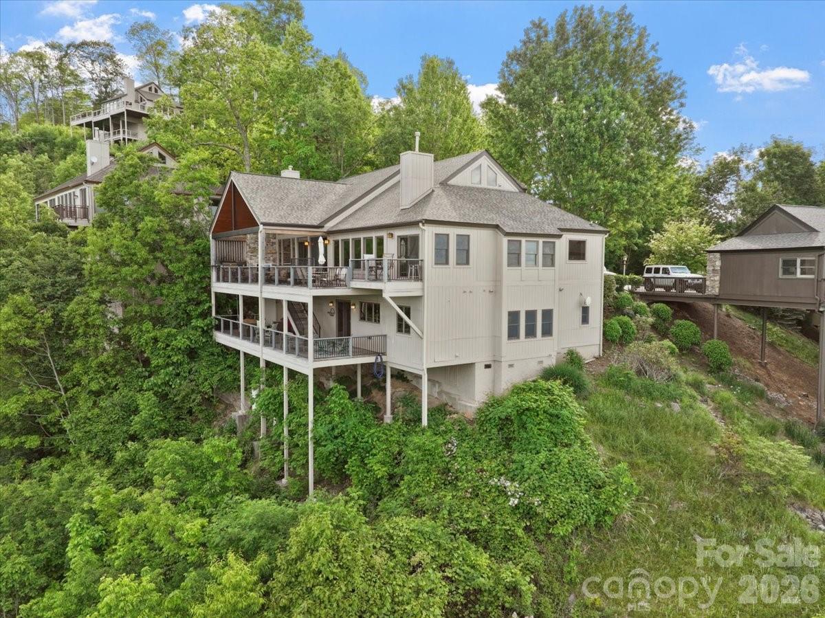 373 Rhododendron Lane — Burnsville