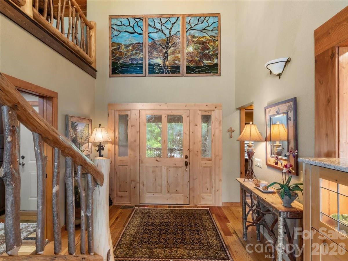 373 Rhododendron Lane — Burnsville