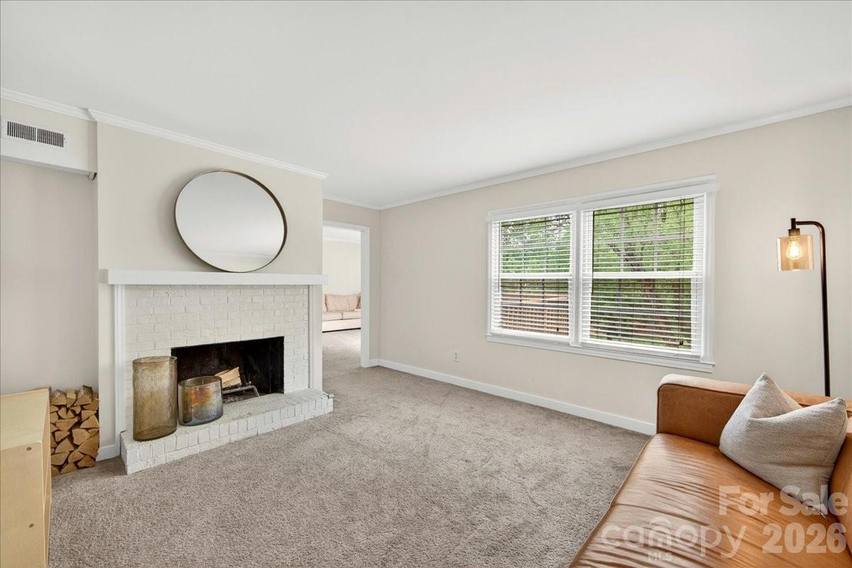 6724 Constitution Lane — Charlotte