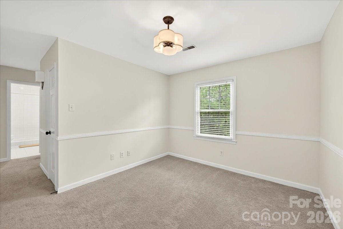 6724 Constitution Lane — Charlotte