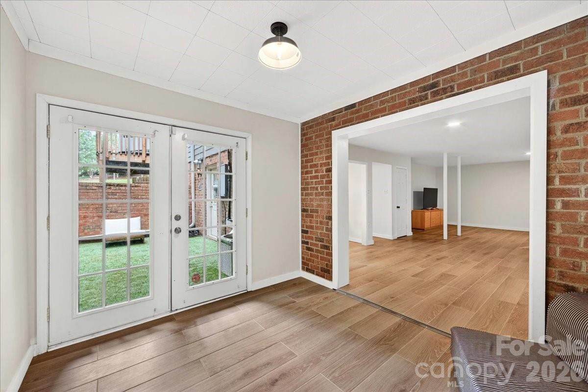 6724 Constitution Lane — Charlotte