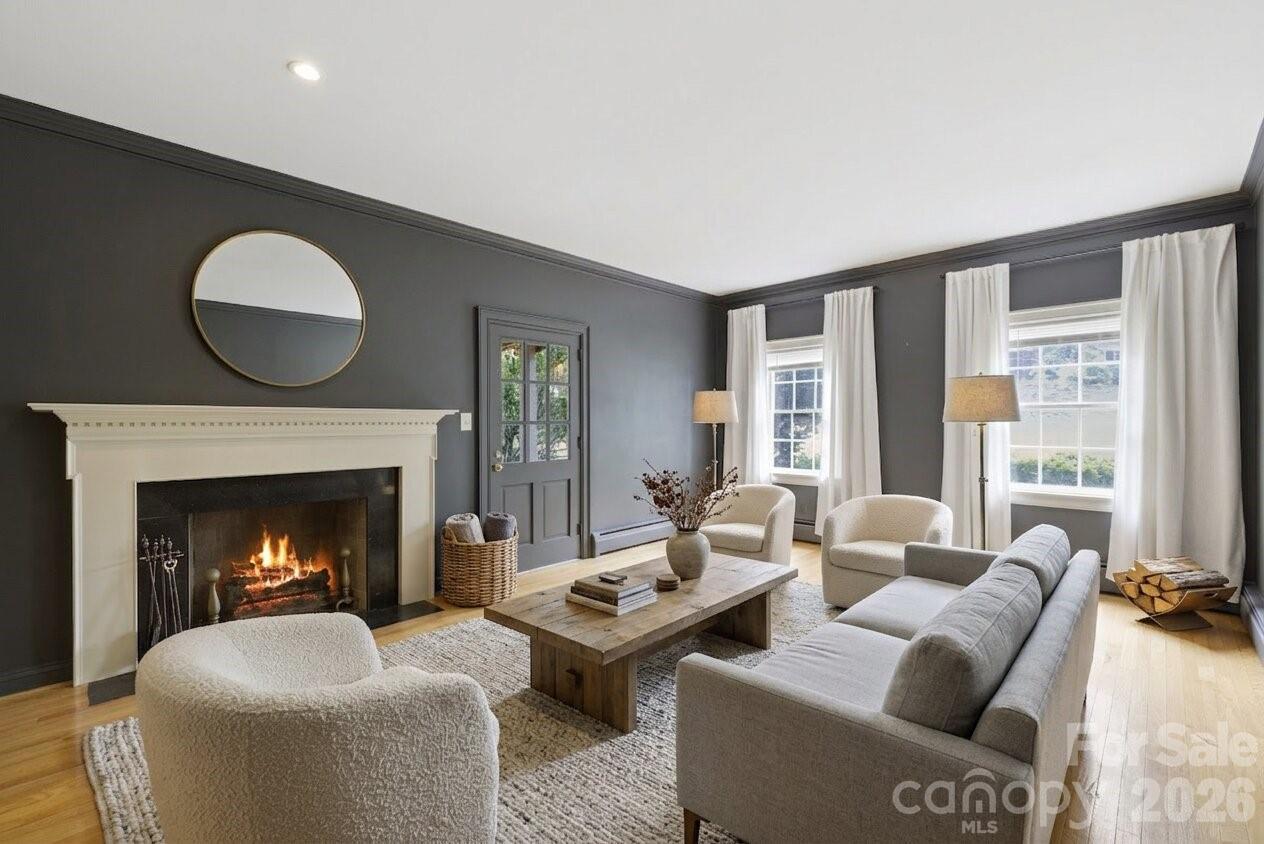 330 Earlwood Road — Statesville