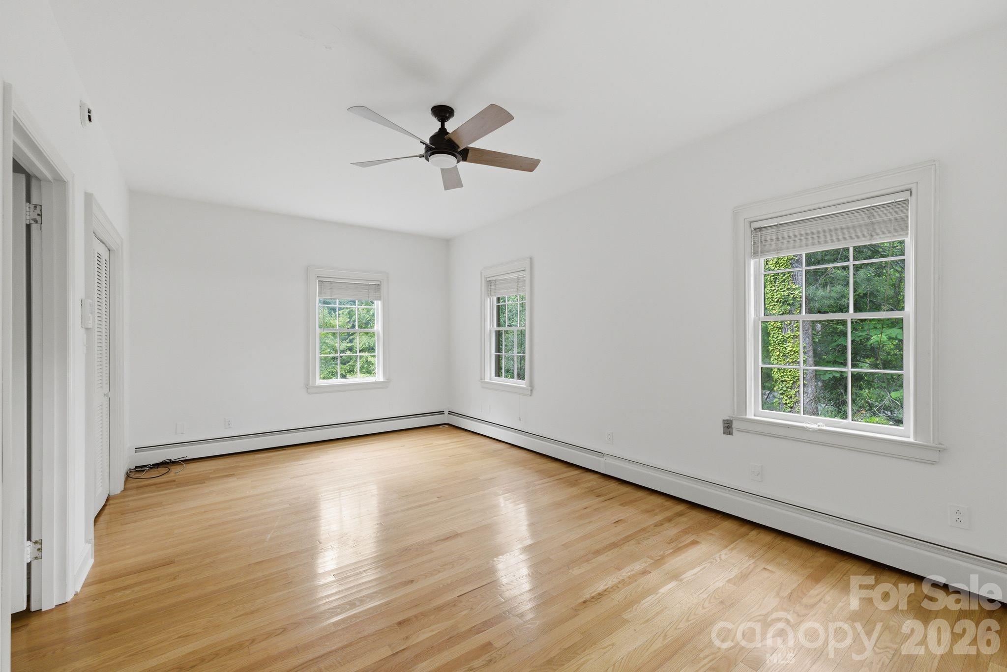 330 Earlwood Road — Statesville