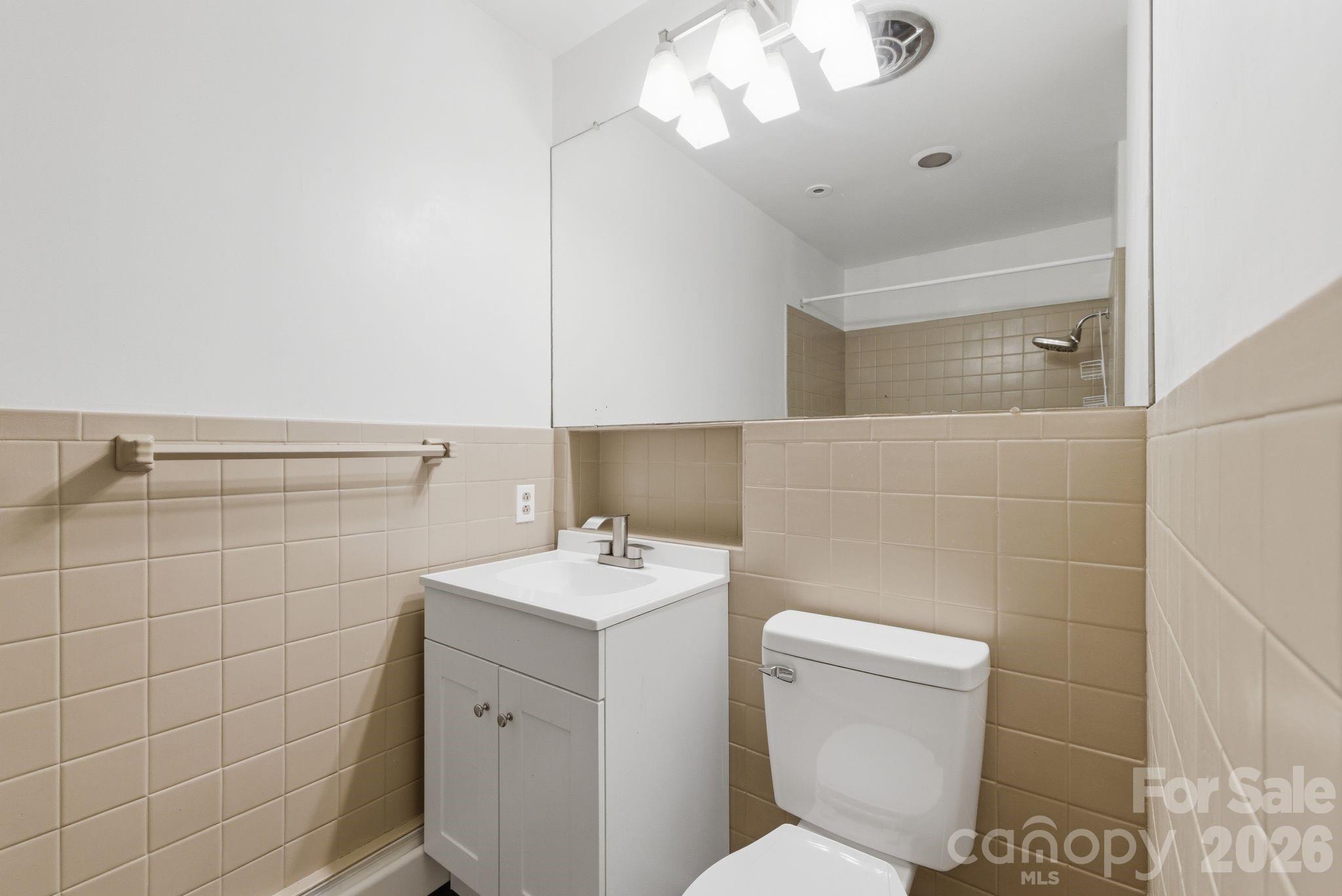 330 Earlwood Road — Statesville