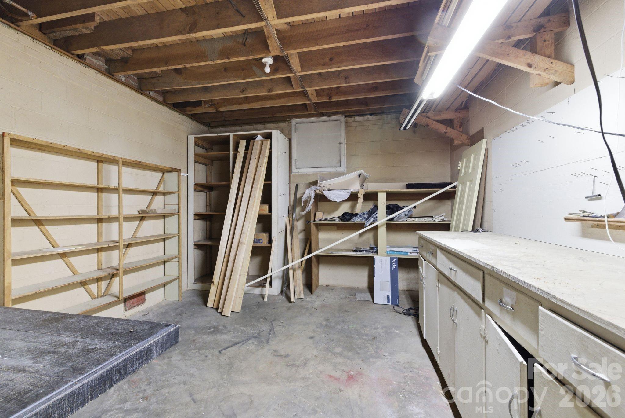 330 Earlwood Road — Statesville