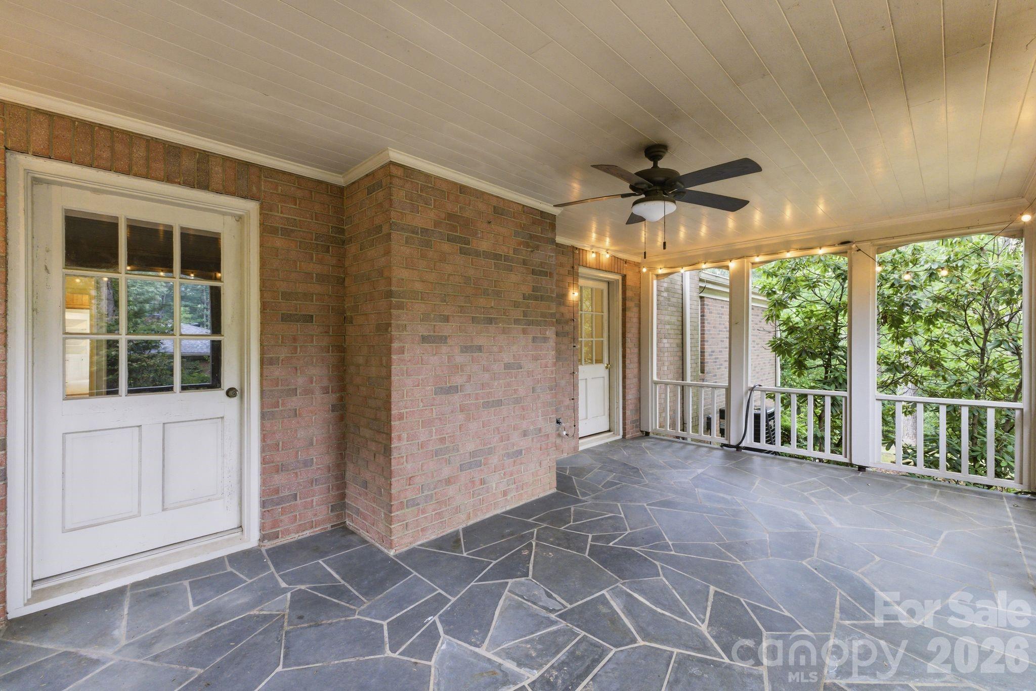 330 Earlwood Road — Statesville