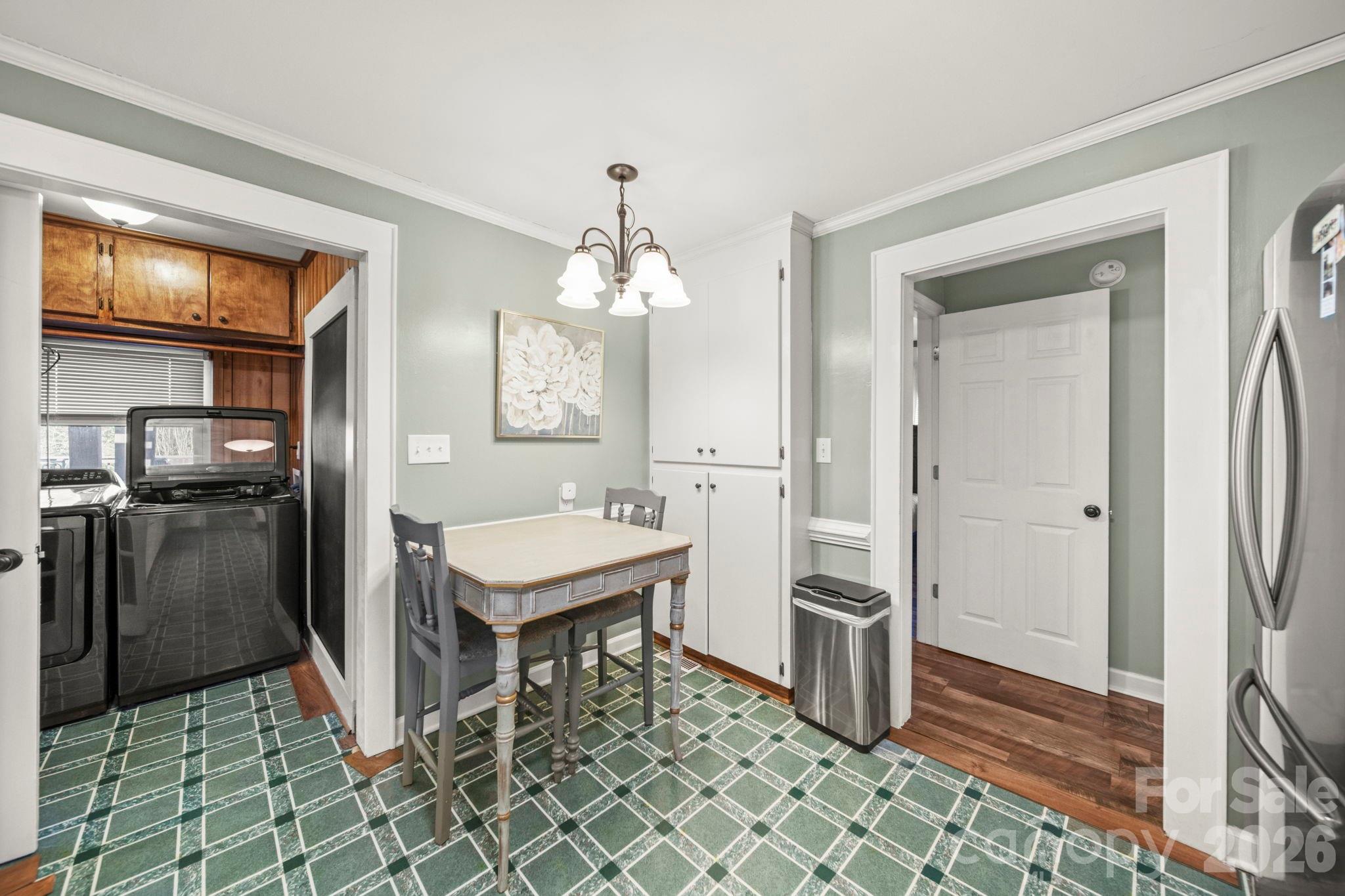 211 9th Street — Belmont