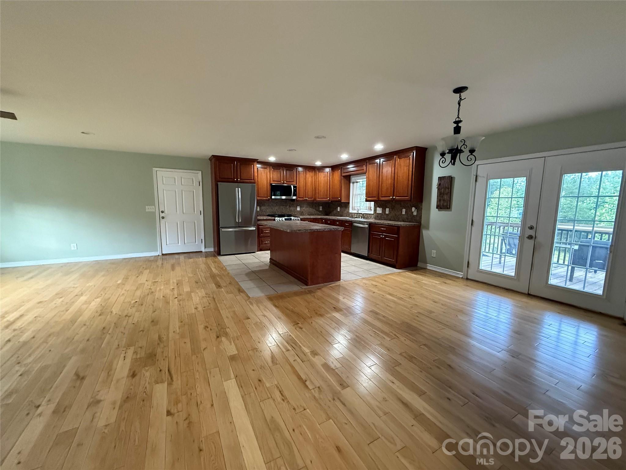 4460 Gouge Avenue — Morganton