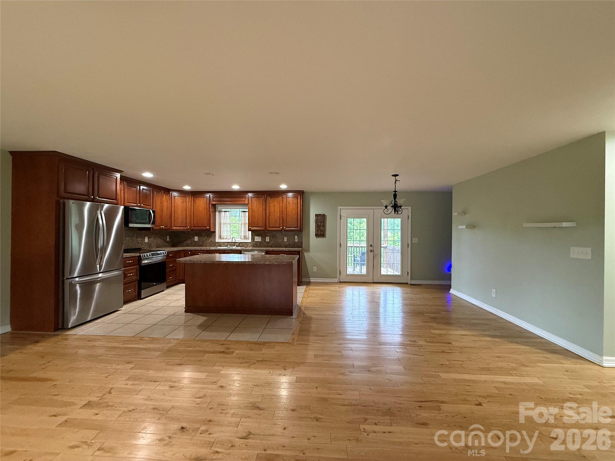 4460 Gouge Avenue — Morganton