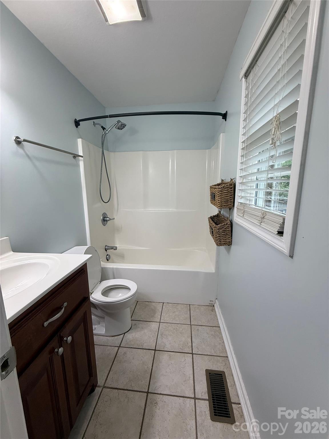 4460 Gouge Avenue — Morganton