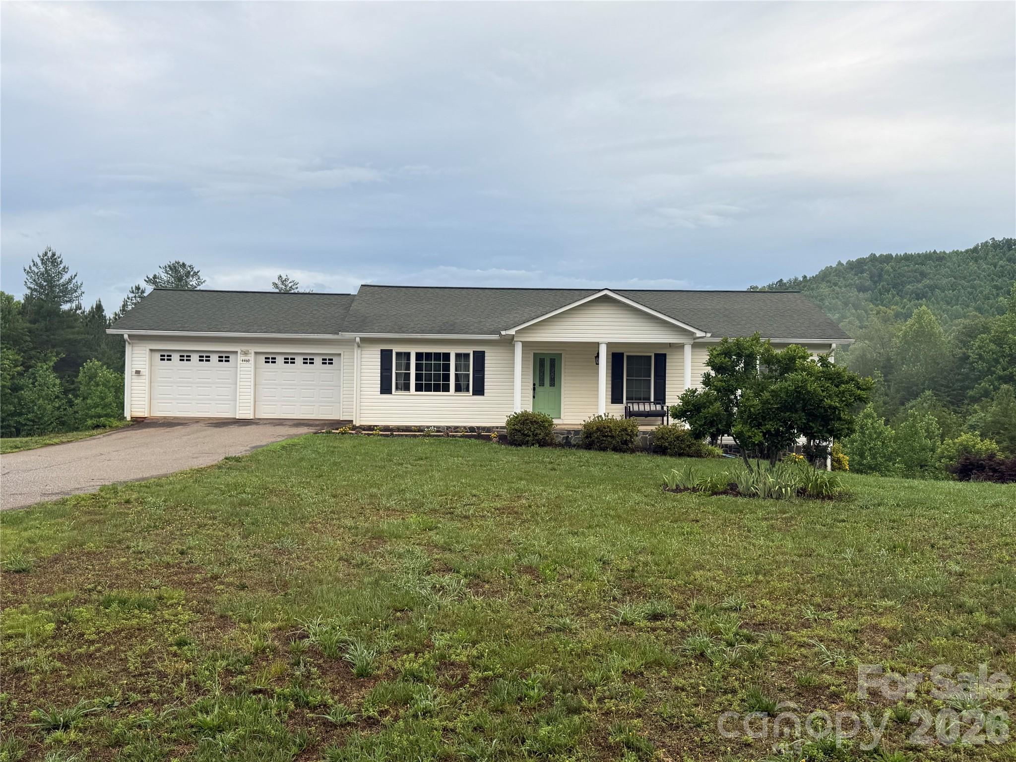 4460 Gouge Avenue — Morganton