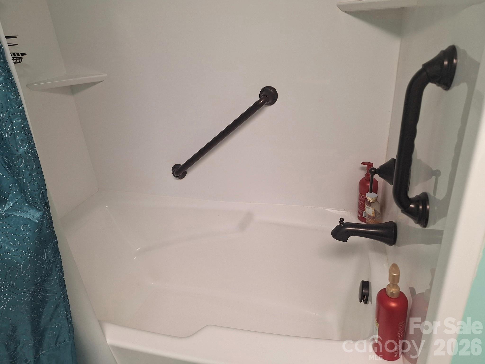 580 Legion Road — Lenoir