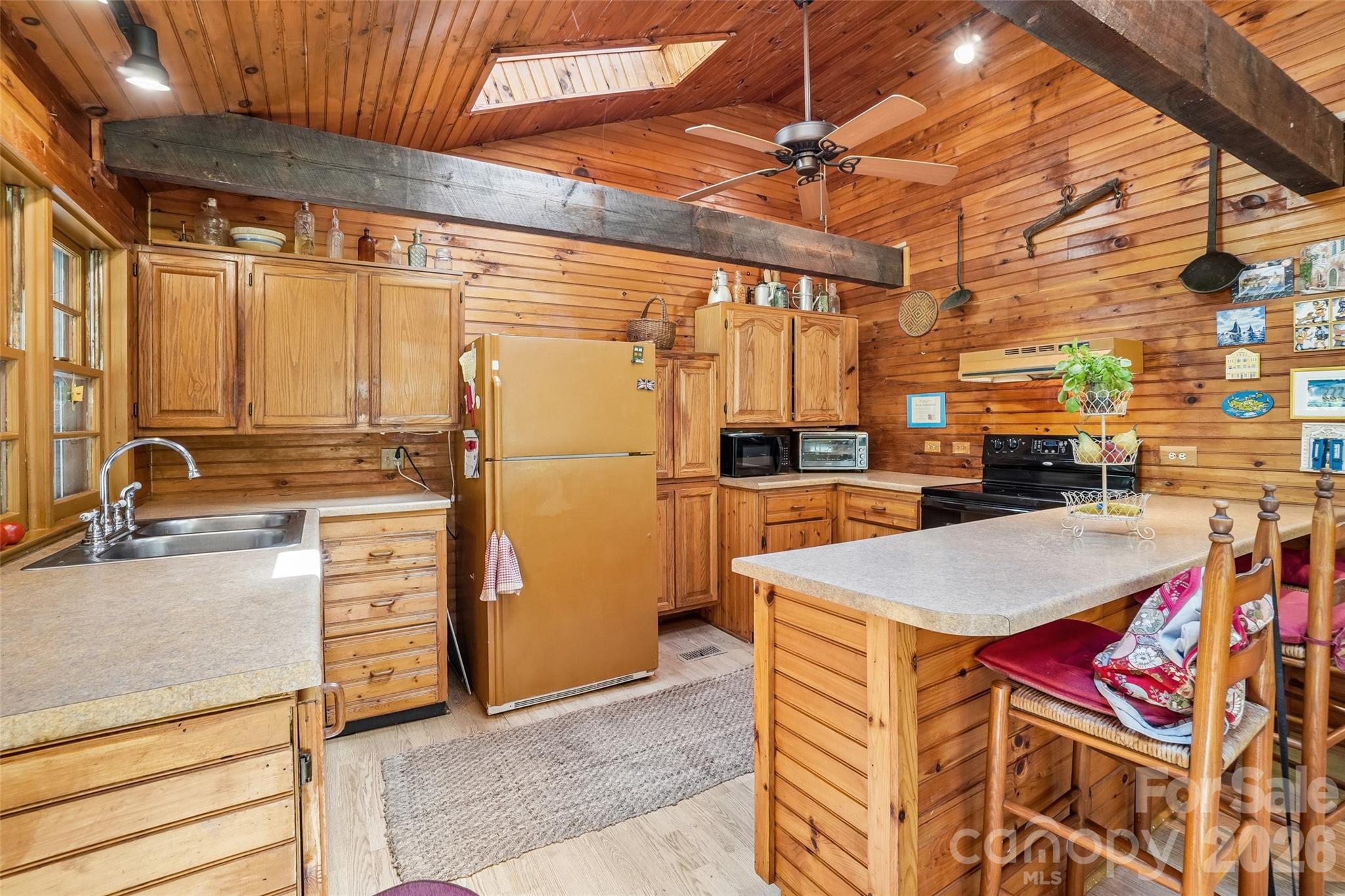 66 Pinto Trail — Sylva