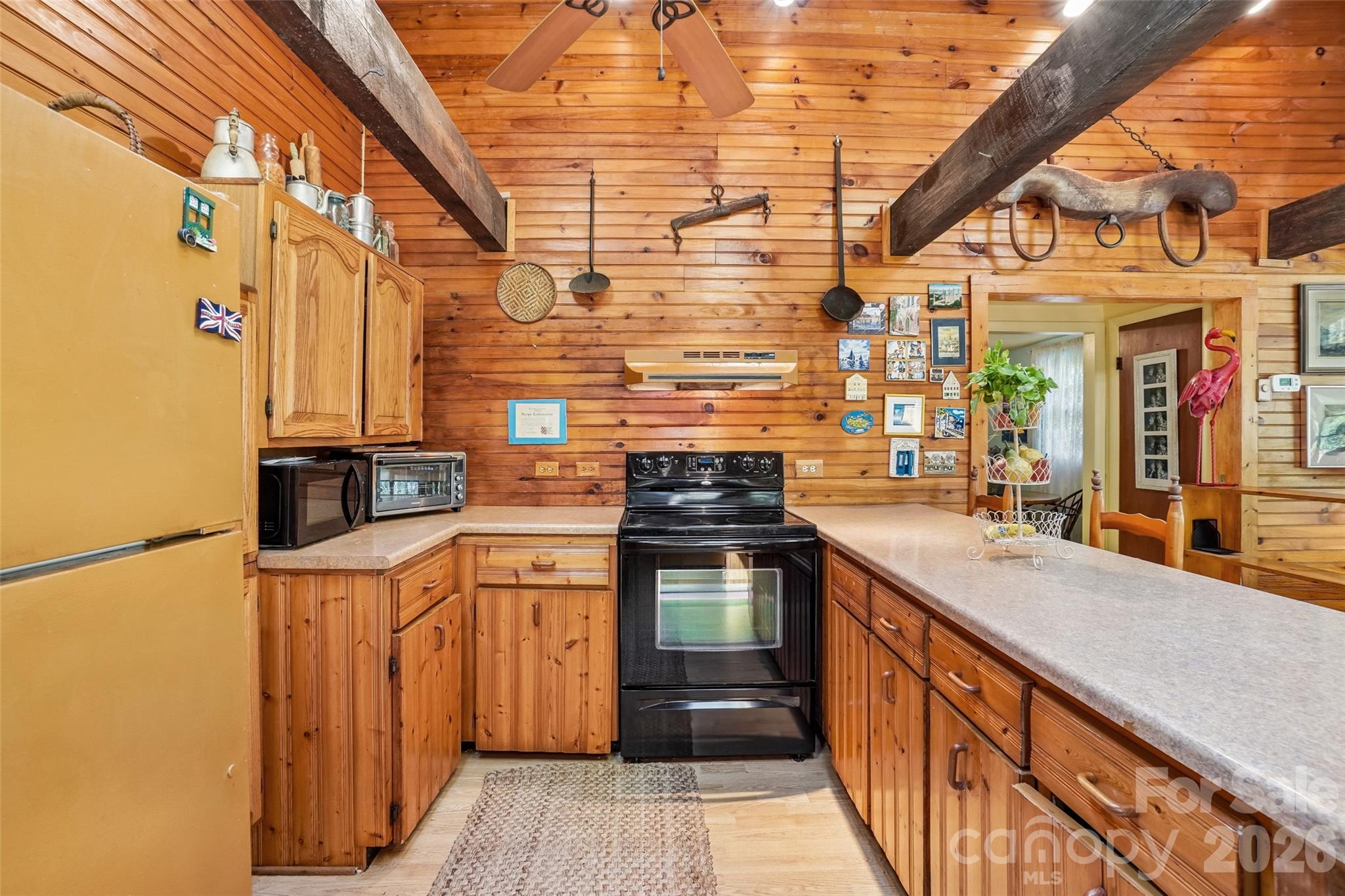 66 Pinto Trail — Sylva