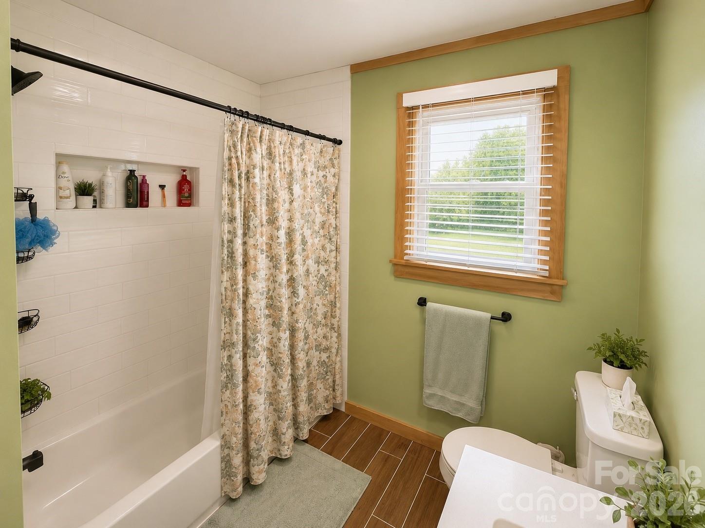 1344 12th Avenue NE — Hickory