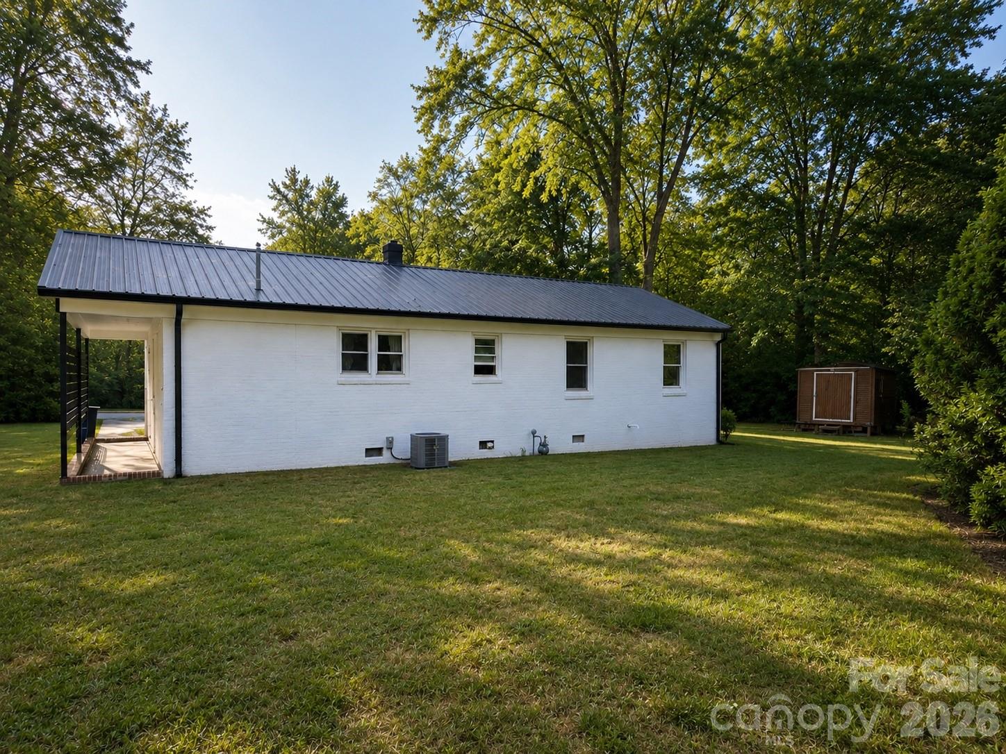 1344 12th Avenue NE — Hickory