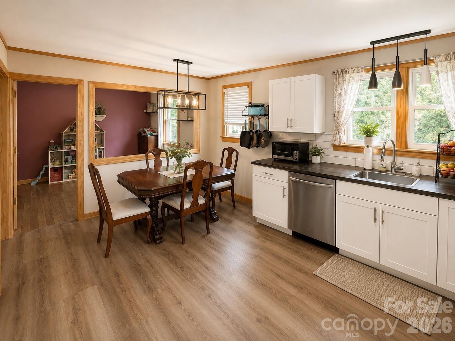 1344 12th Avenue NE — Hickory