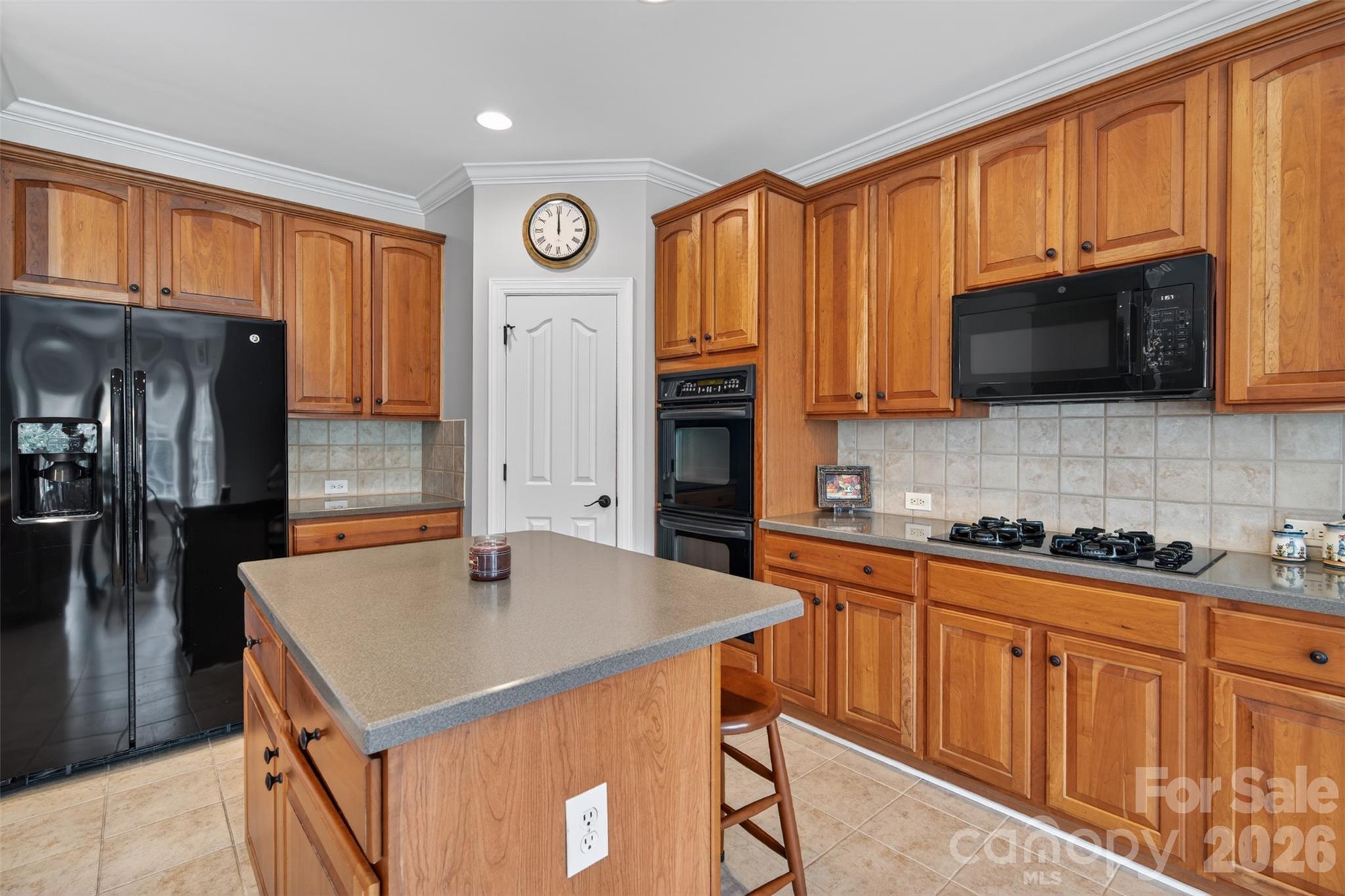 1900 Crestgate Drive — Waxhaw