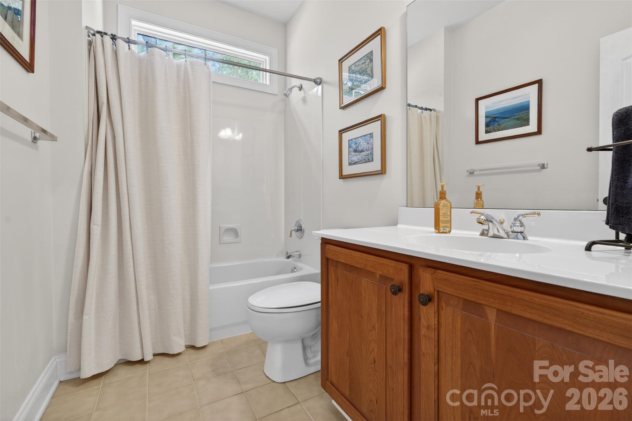 1900 Crestgate Drive — Waxhaw