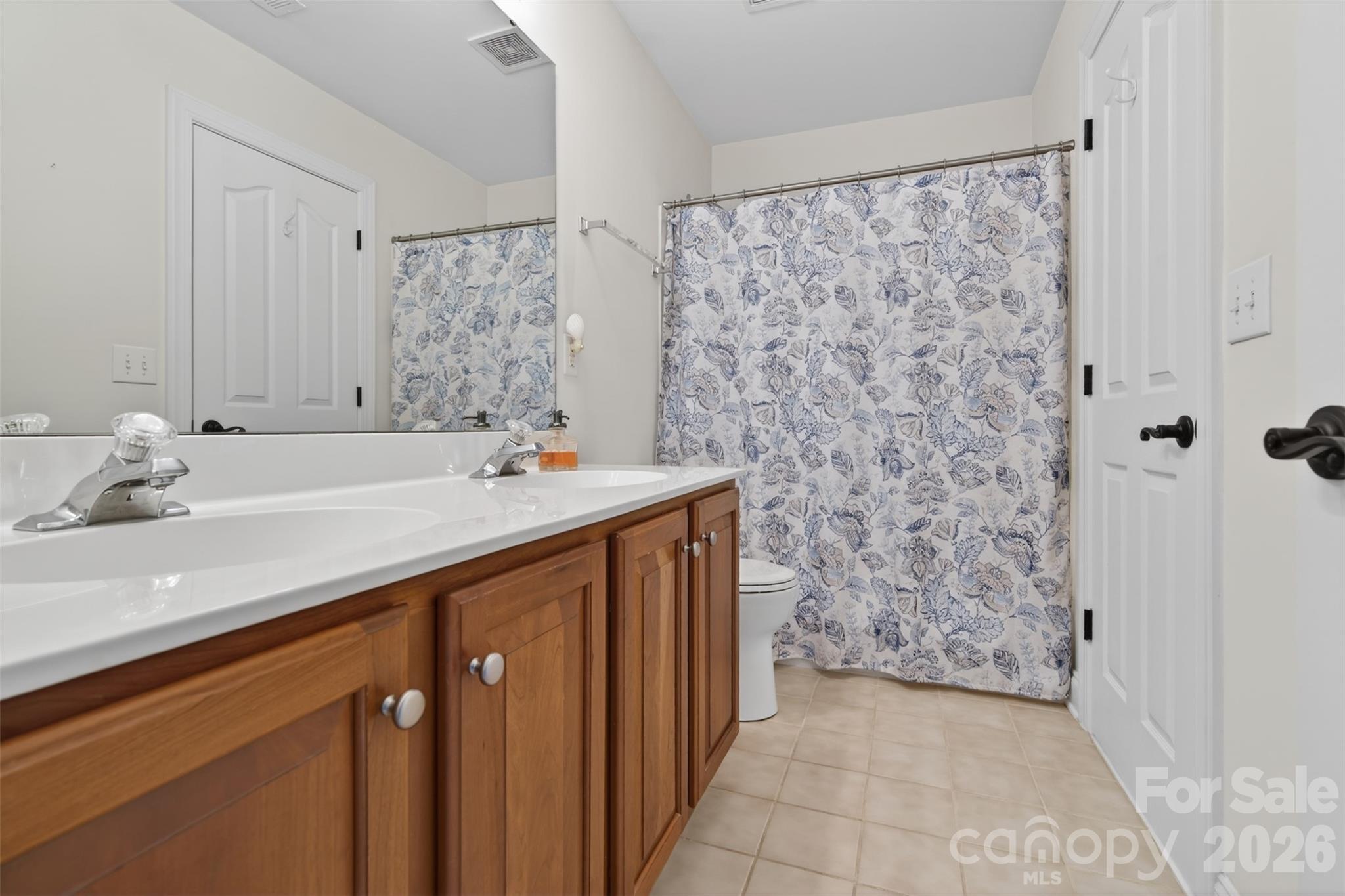 1900 Crestgate Drive — Waxhaw