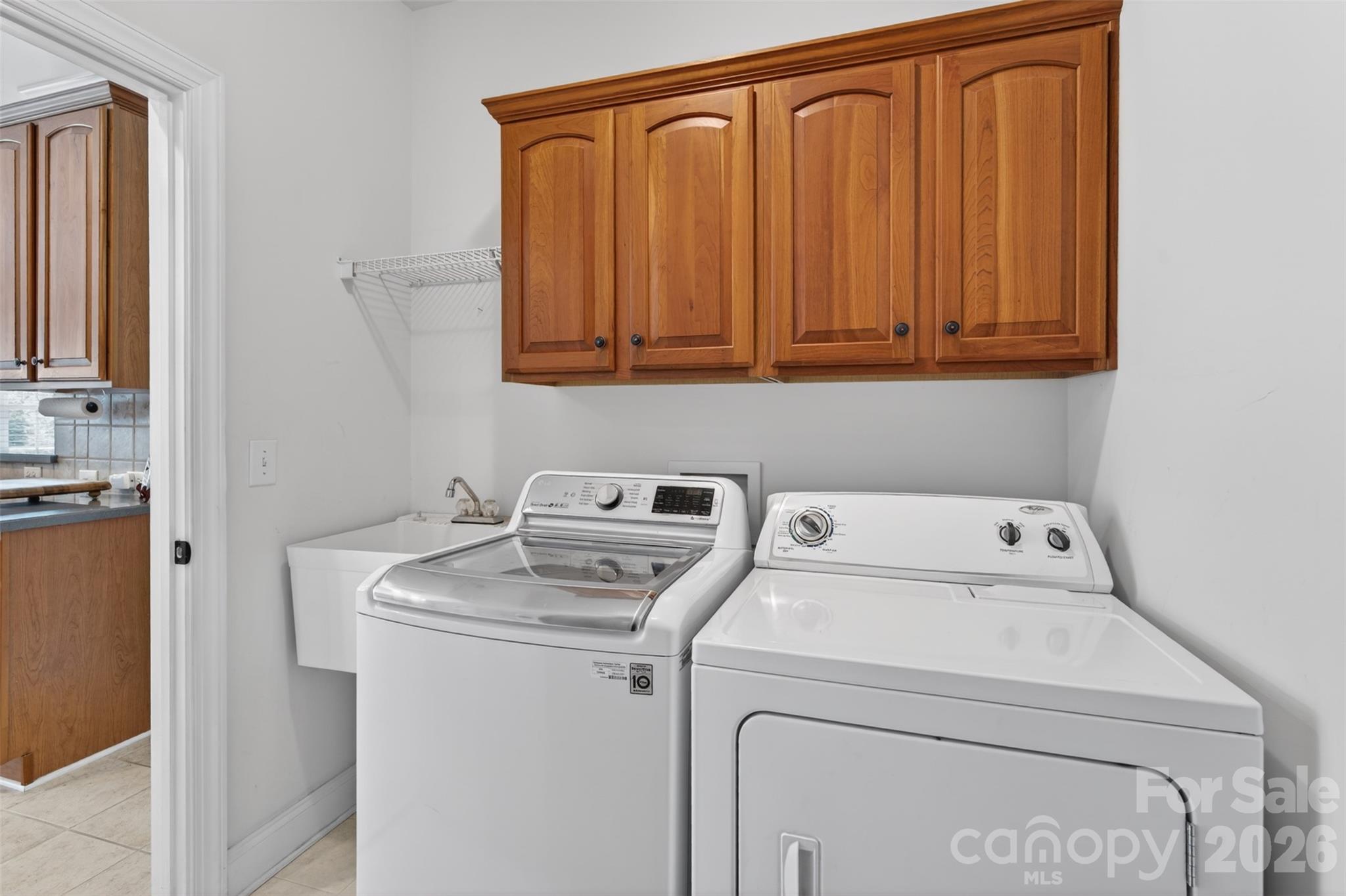 1900 Crestgate Drive — Waxhaw