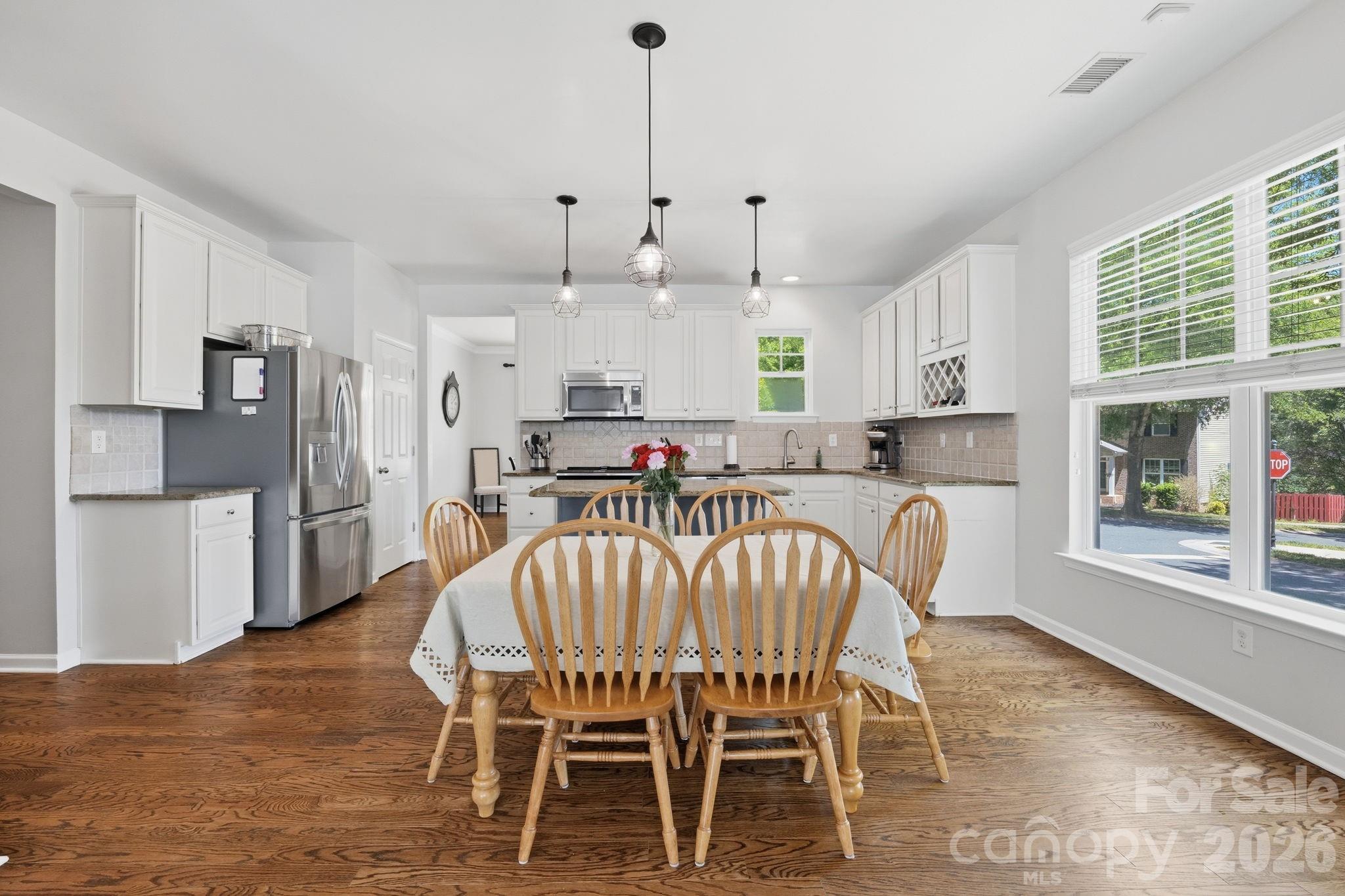 6122 Colonial Garden Drive — Huntersville