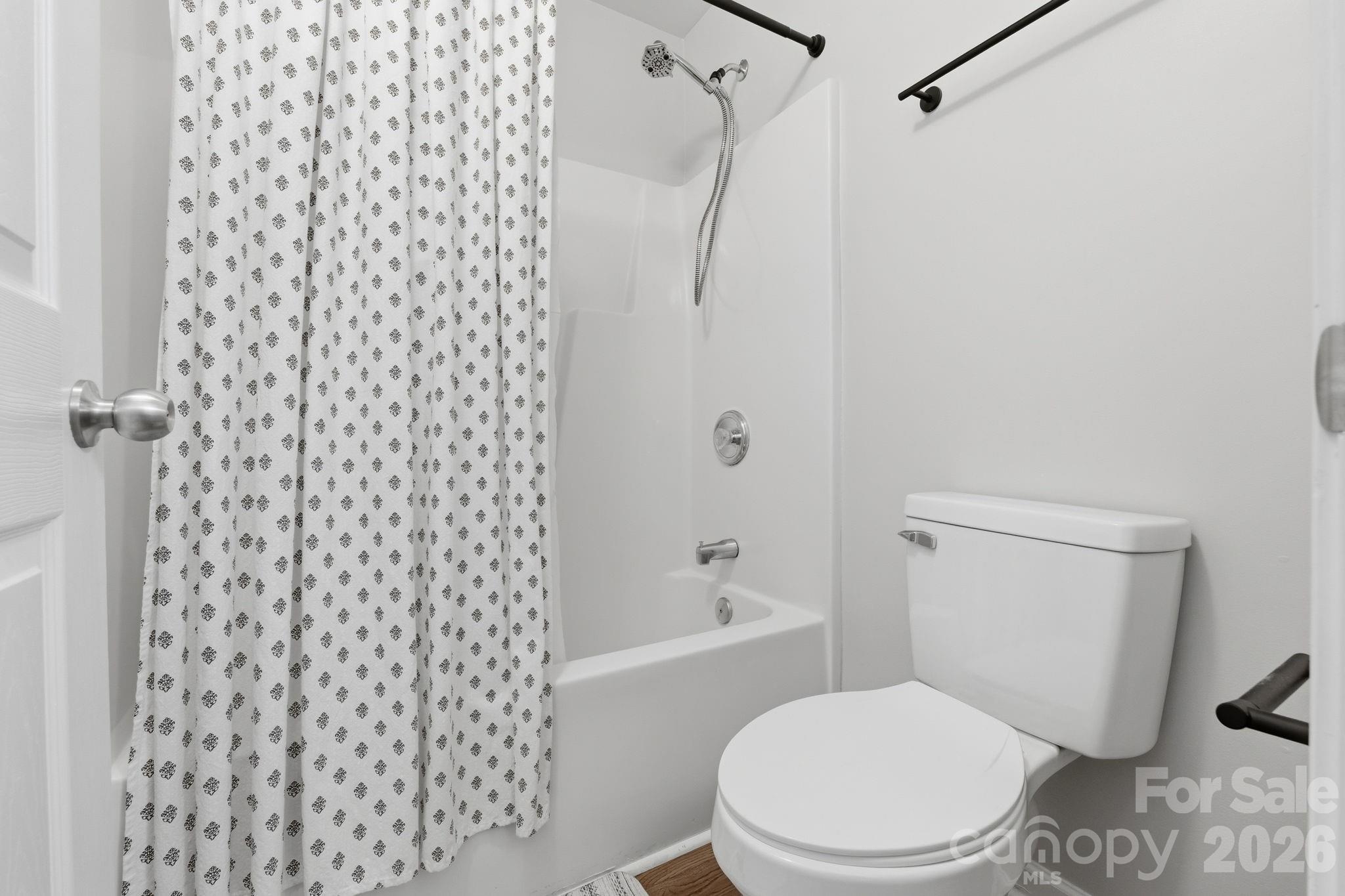 6122 Colonial Garden Drive — Huntersville