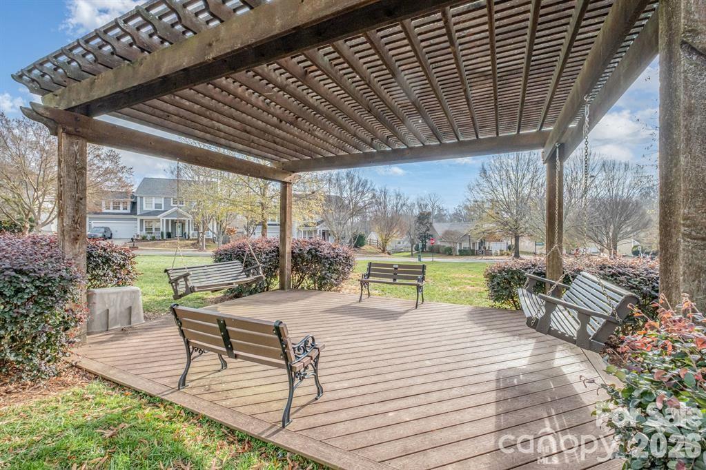 6122 Colonial Garden Drive — Huntersville