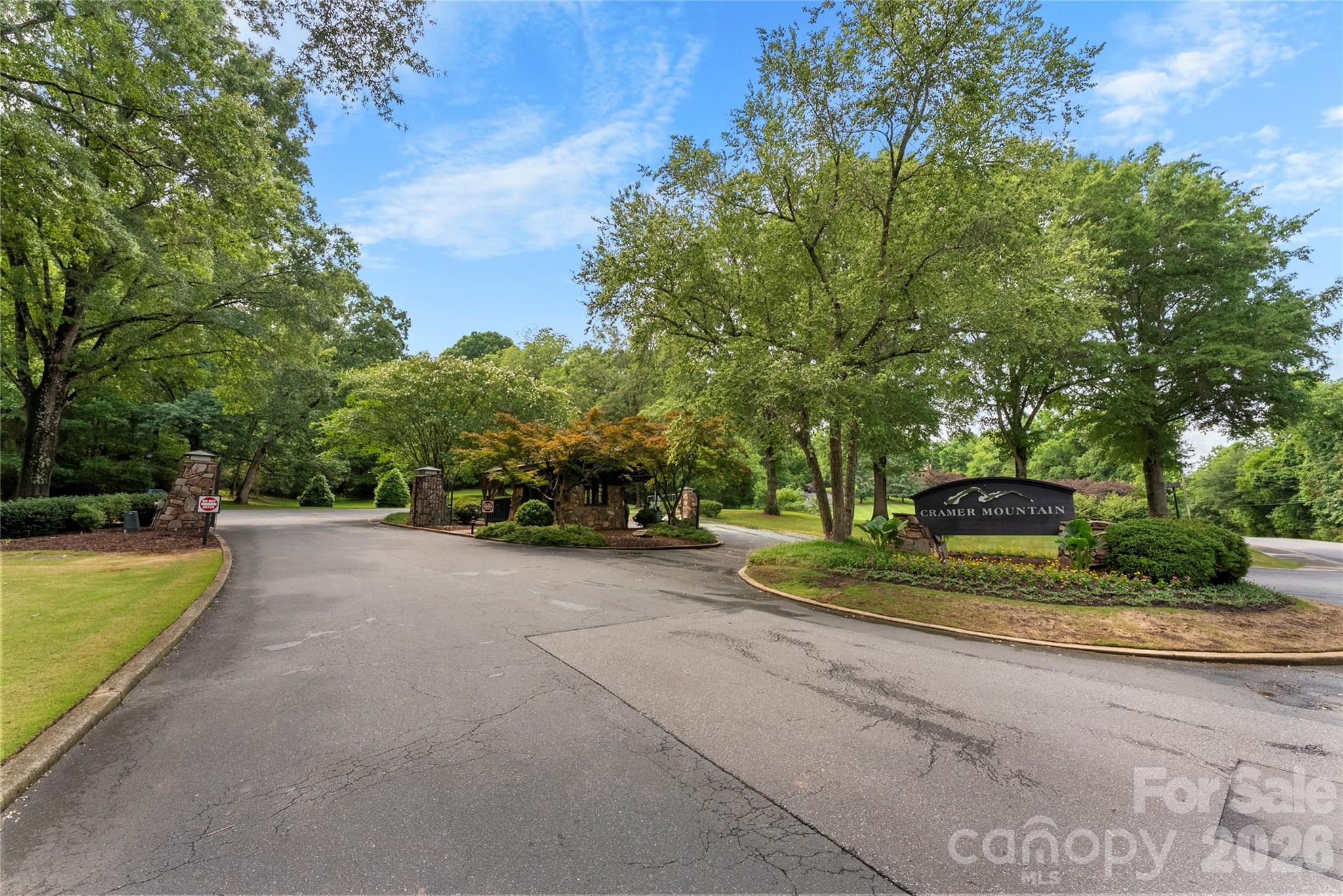 208 Tinkham Trail — Cramerton