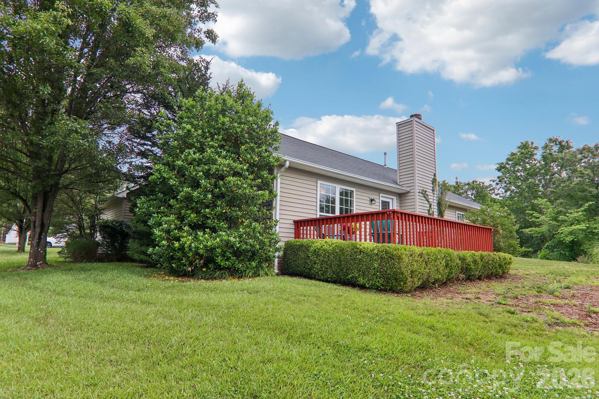 12 Wineberry Court — Fletcher