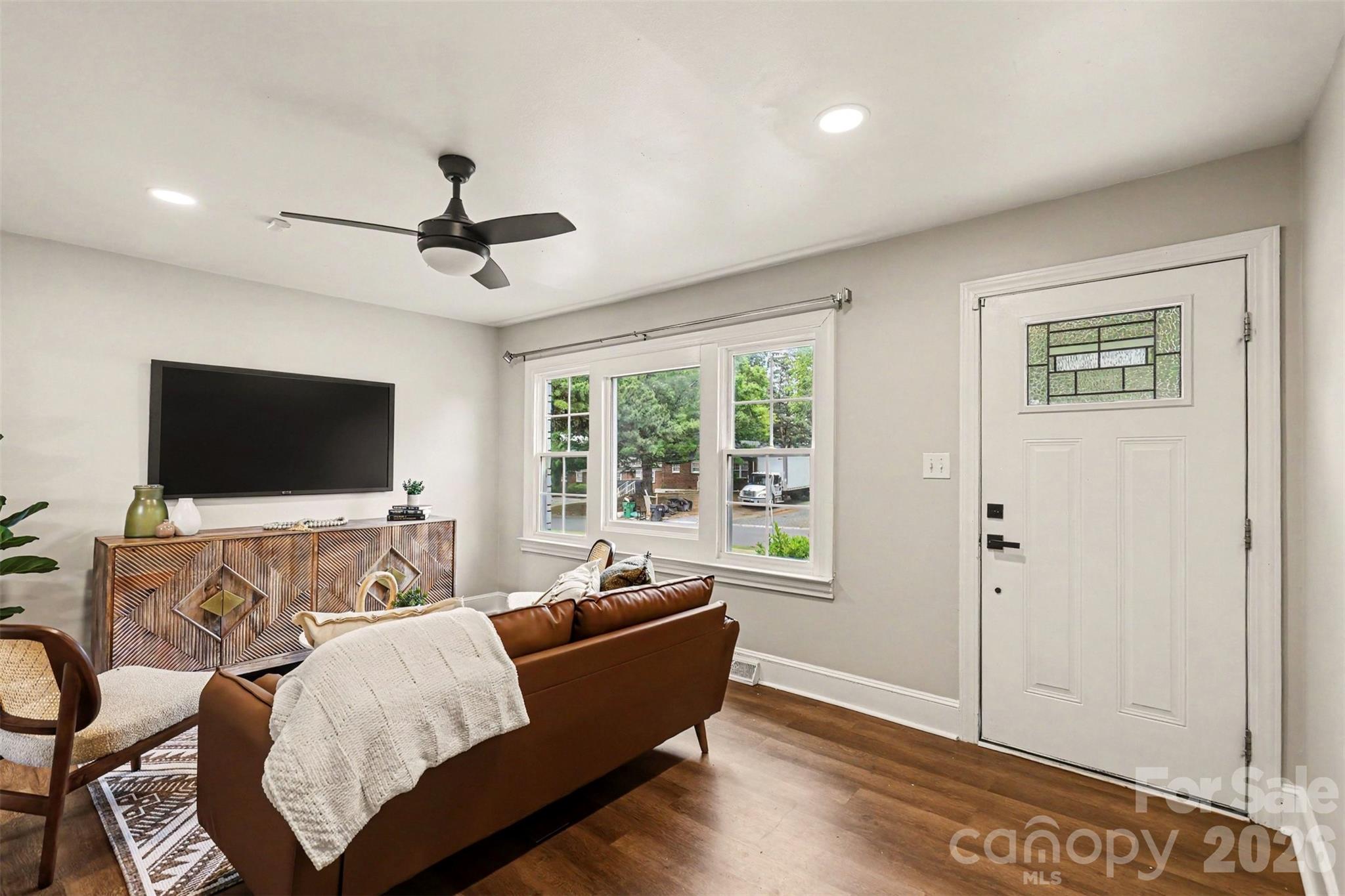 3430 Meredith Avenue — Charlotte