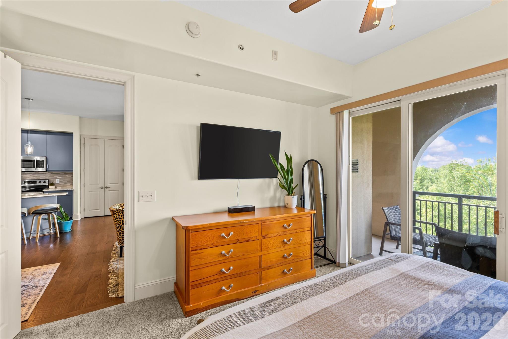 4620 Piedmont Row Drive #614 — Charlotte