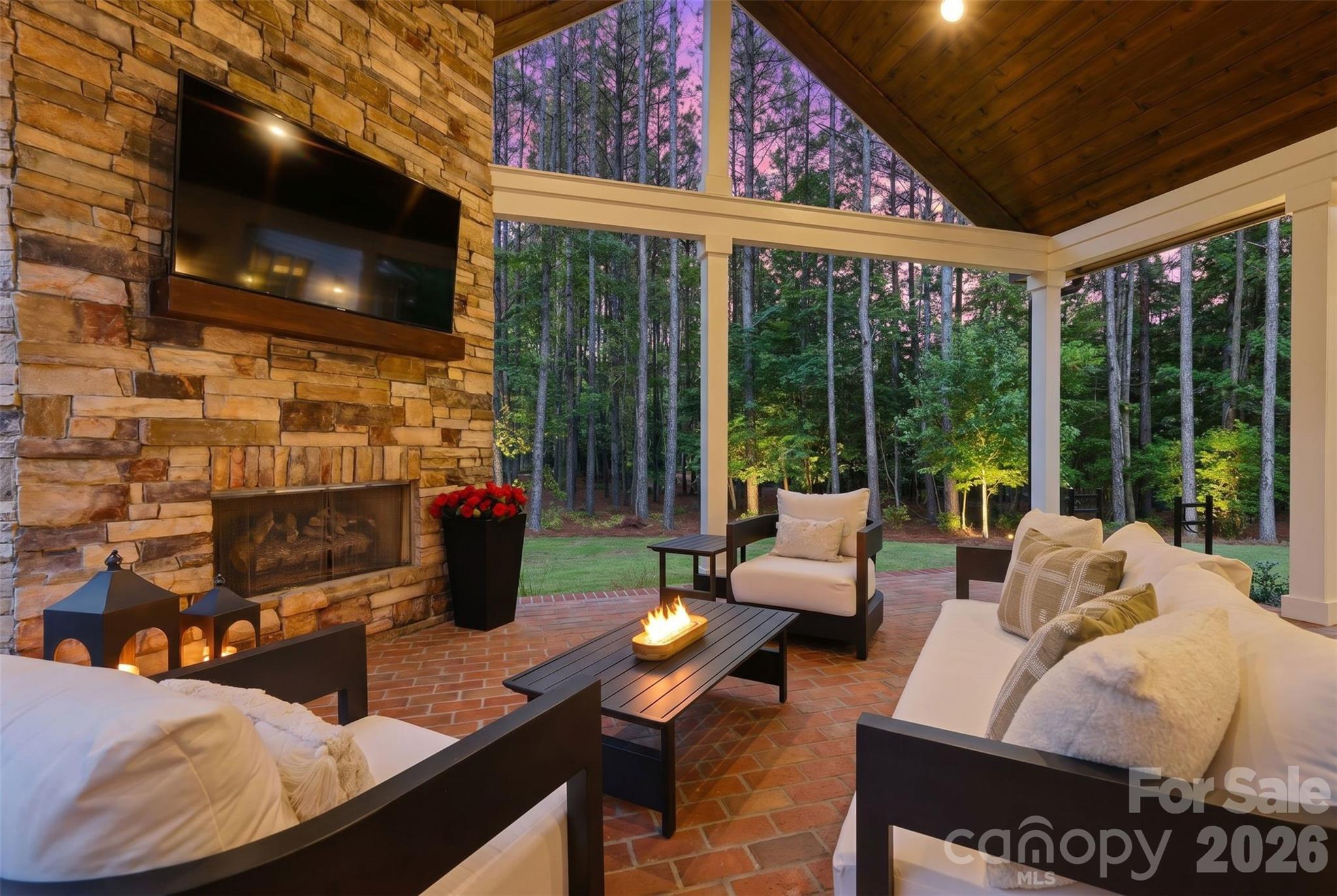 116 Silver Falls Drive — Troutman