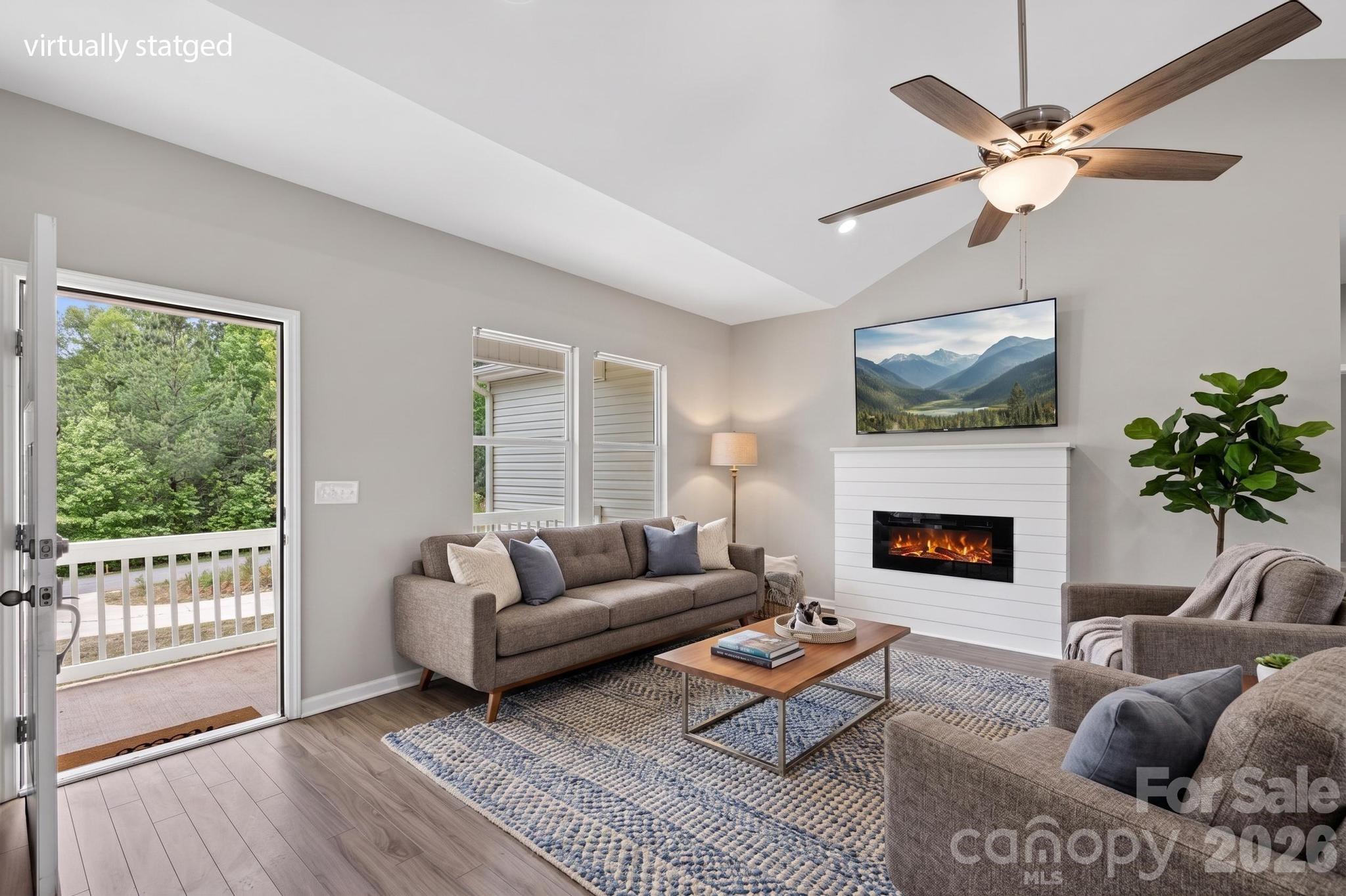 2119 South Road — Morganton