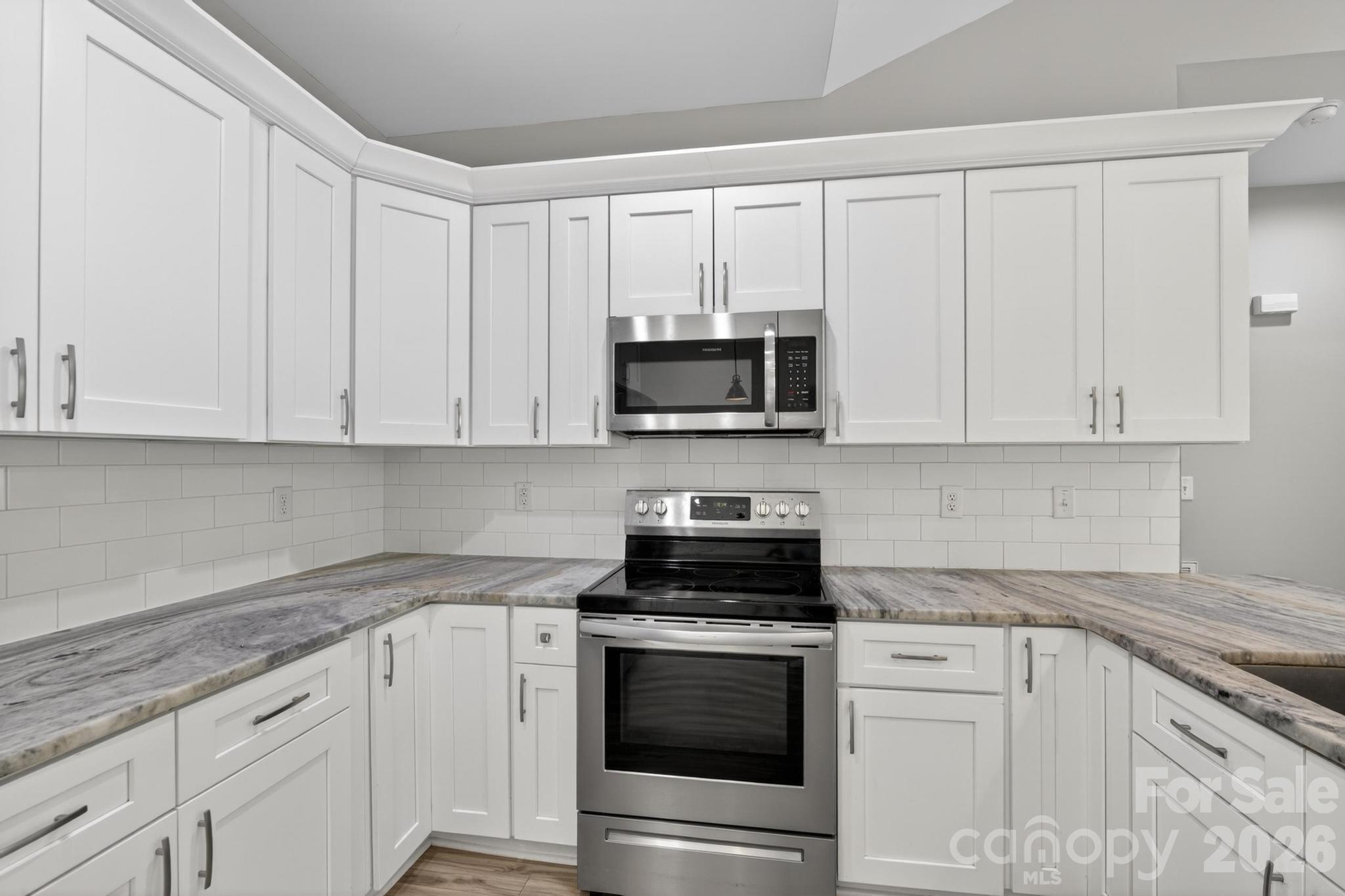 2119 South Road — Morganton