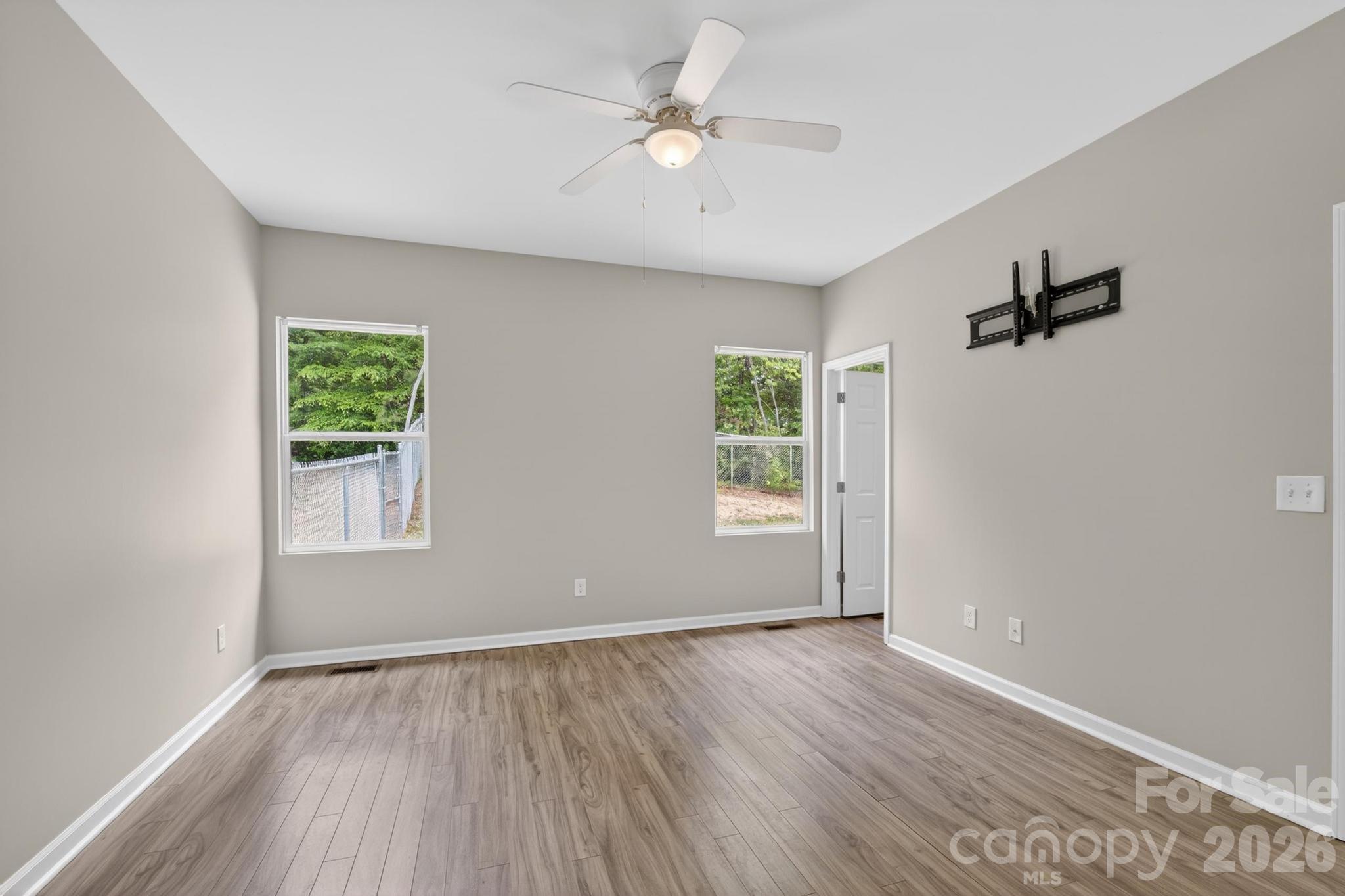 2119 South Road — Morganton