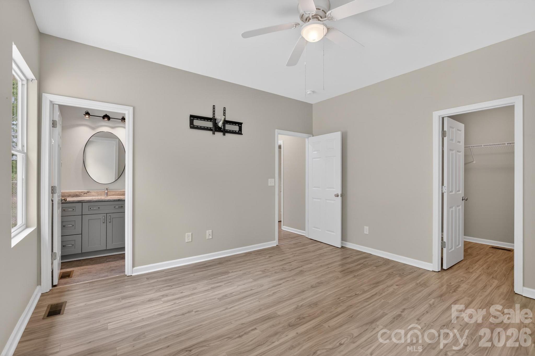 2119 South Road — Morganton